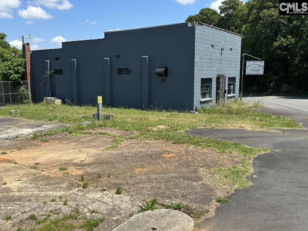10 Underwood Avenue Great Falls, SC 29055