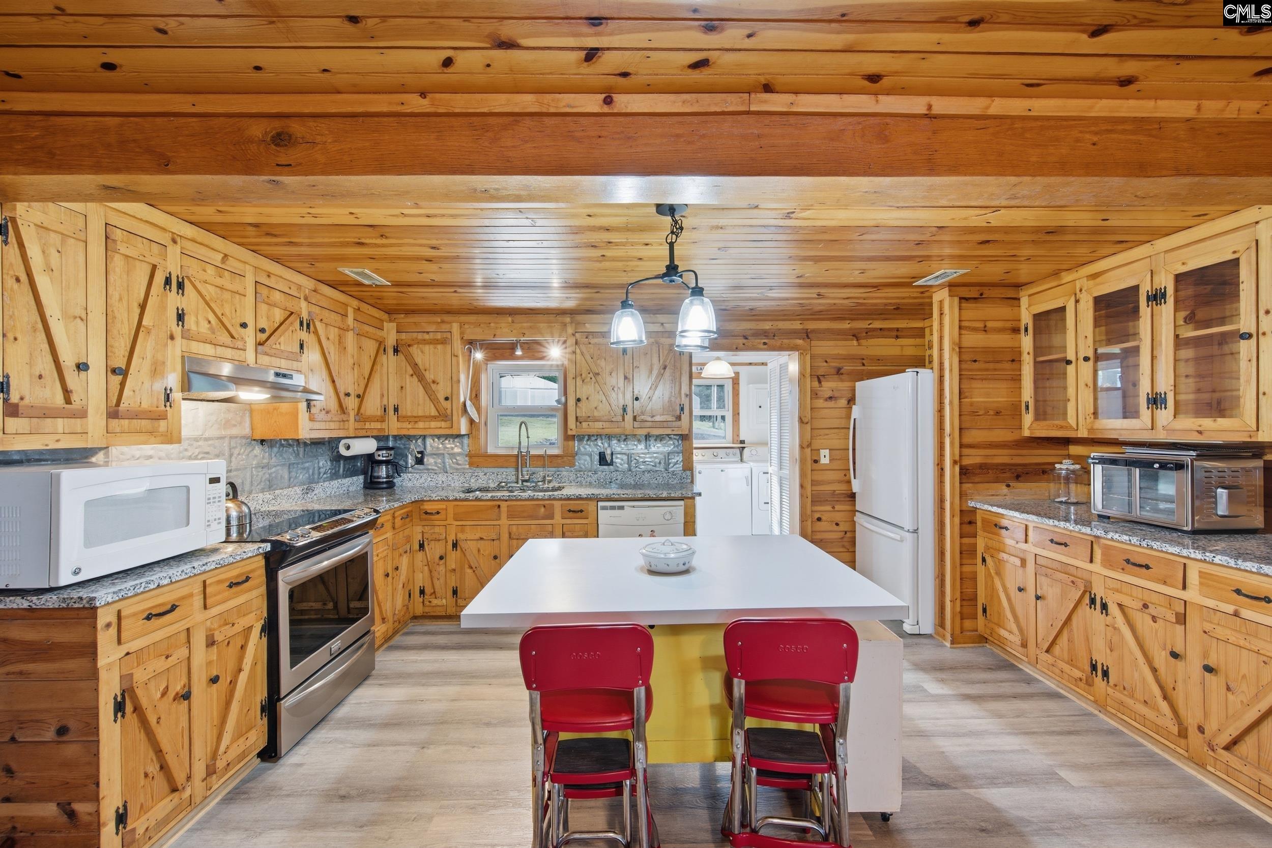 1089 Lake Drive Leesville, SC 29070