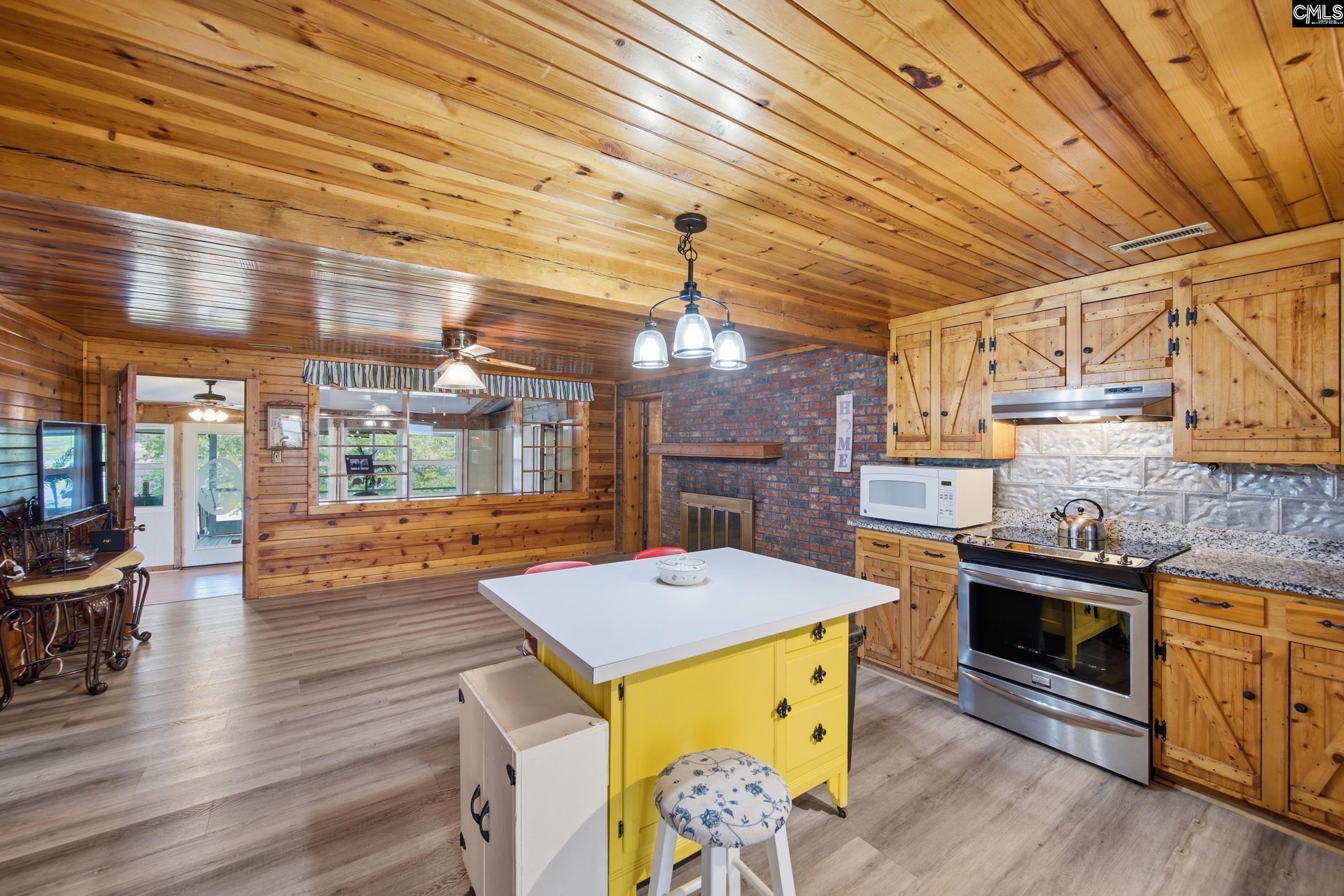 1089 Lake Drive Leesville, SC 29070
