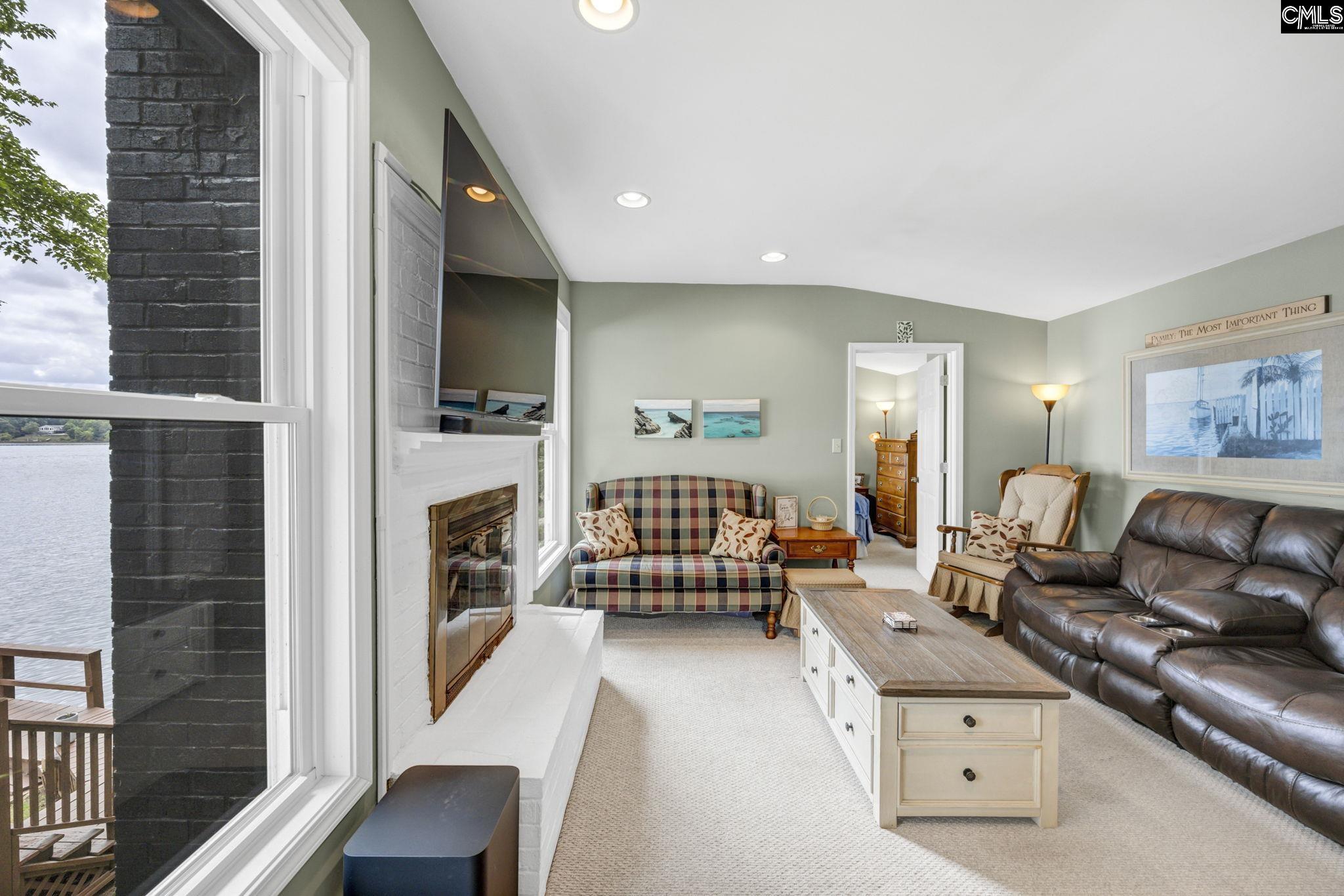 571 Shangri La Drive Winnsboro, SC 29180