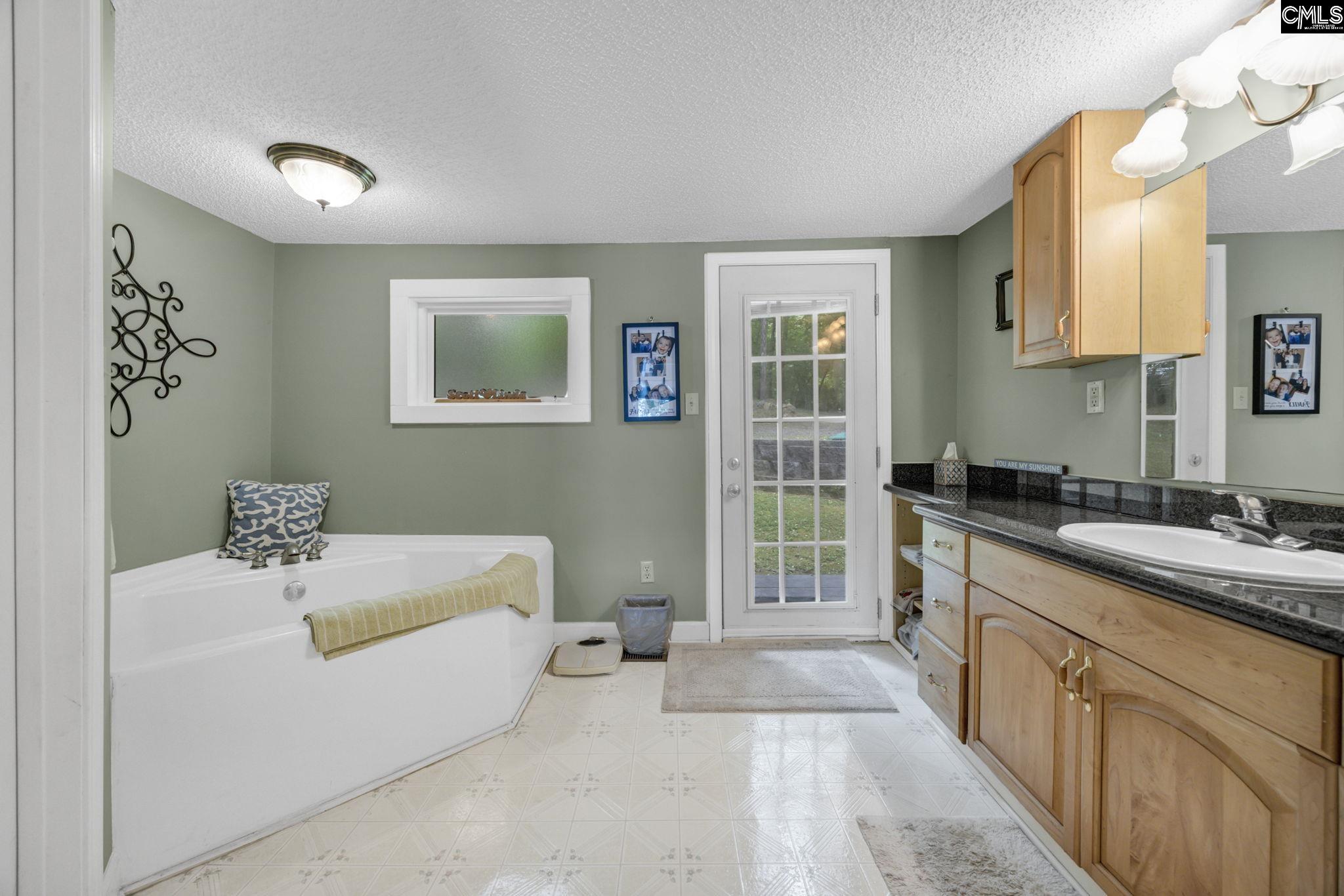 571 Shangri La Drive Winnsboro, SC 29180
