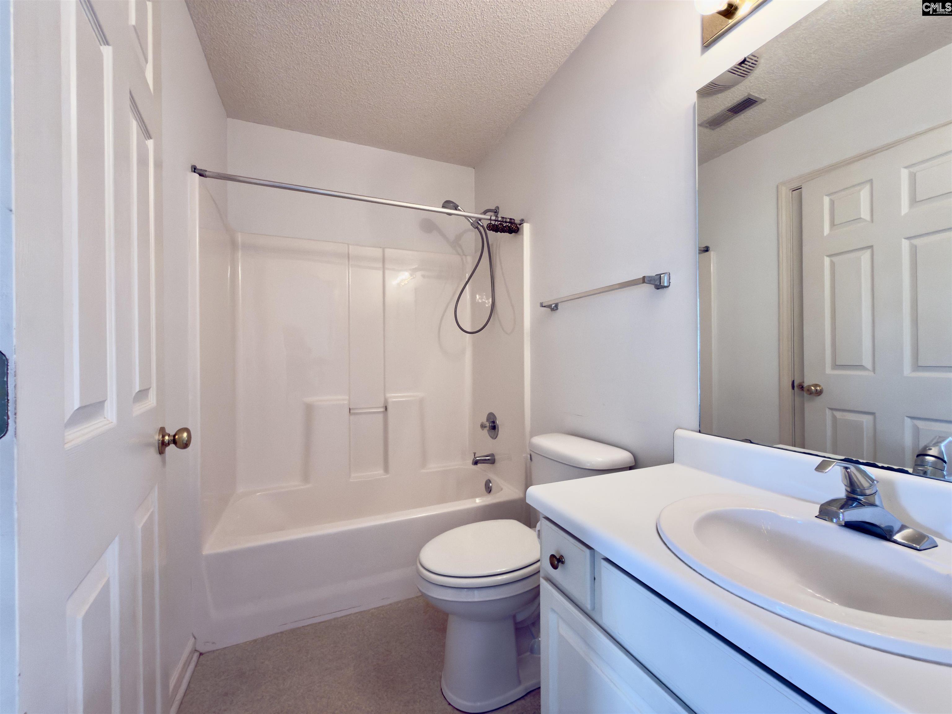 155 1A Willow Creek Blvd Lugoff, SC 29078