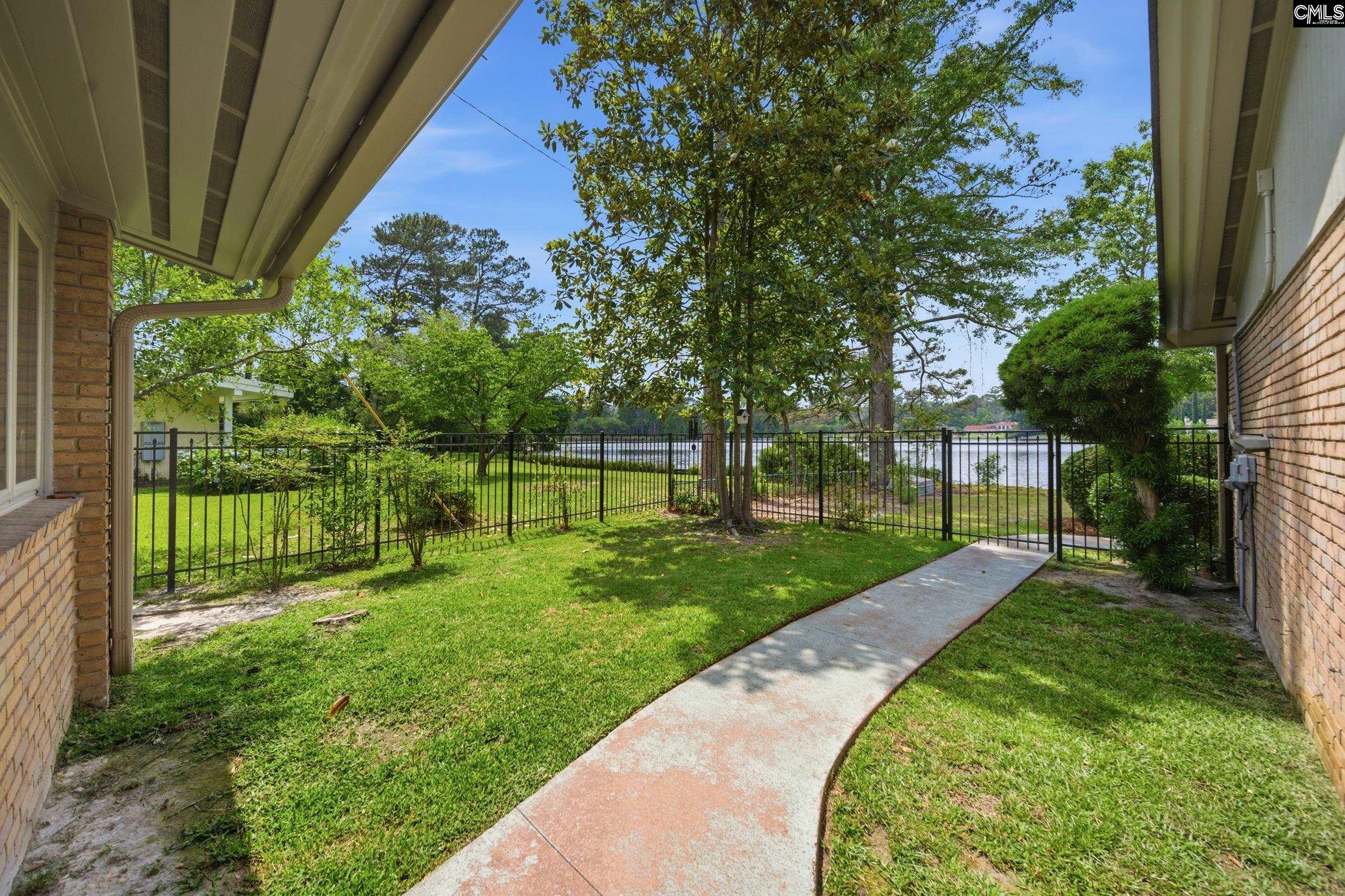 6211 Lakeshore Drive Columbia, SC 29206