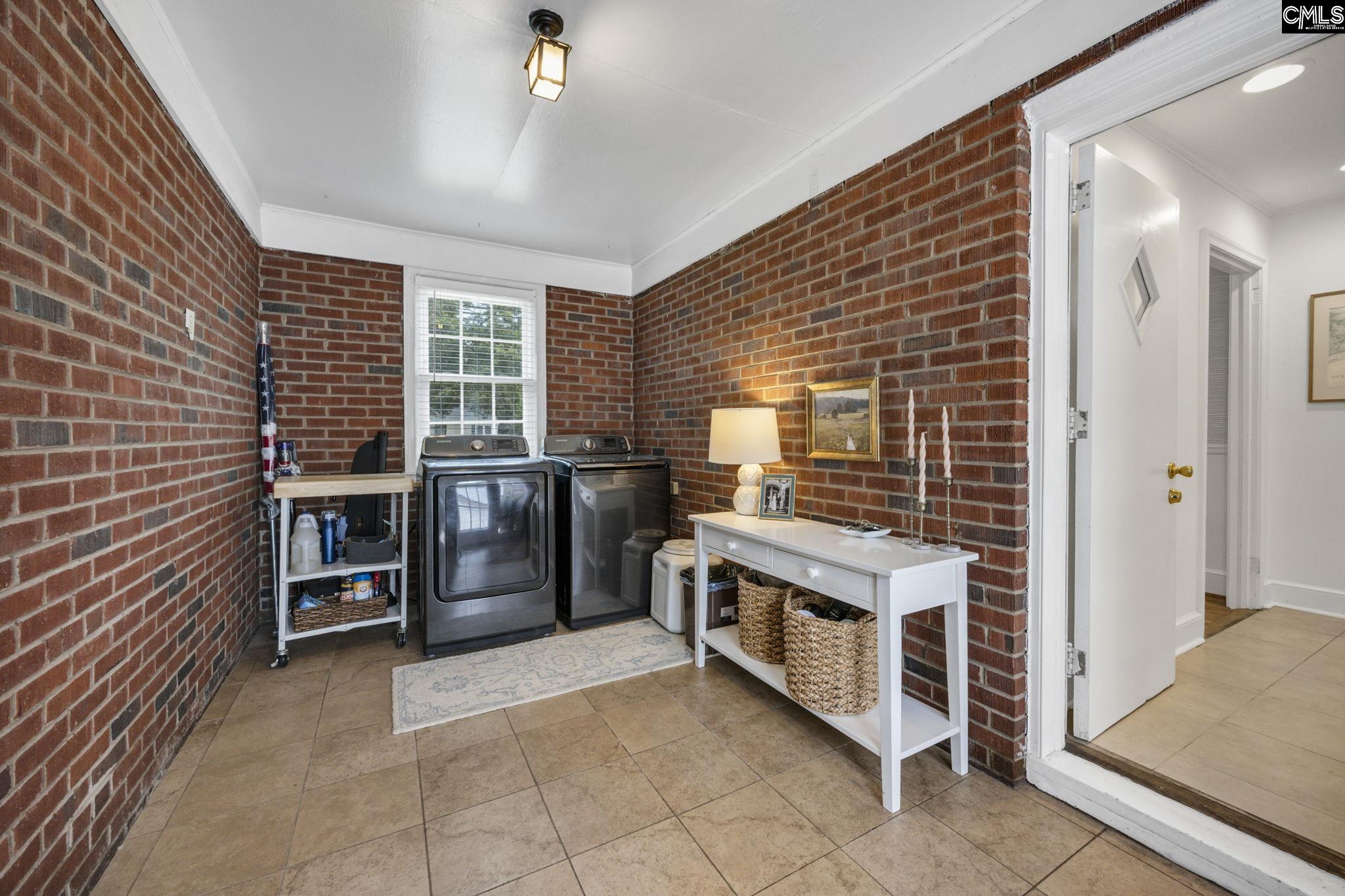937 Lafayette Avenue Cayce, SC 29033