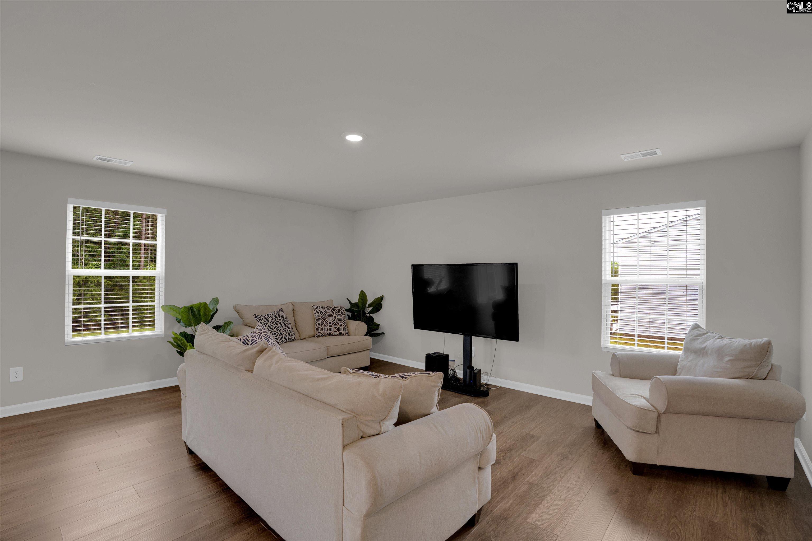 71 Redwing Drive Lugoff, SC 29078