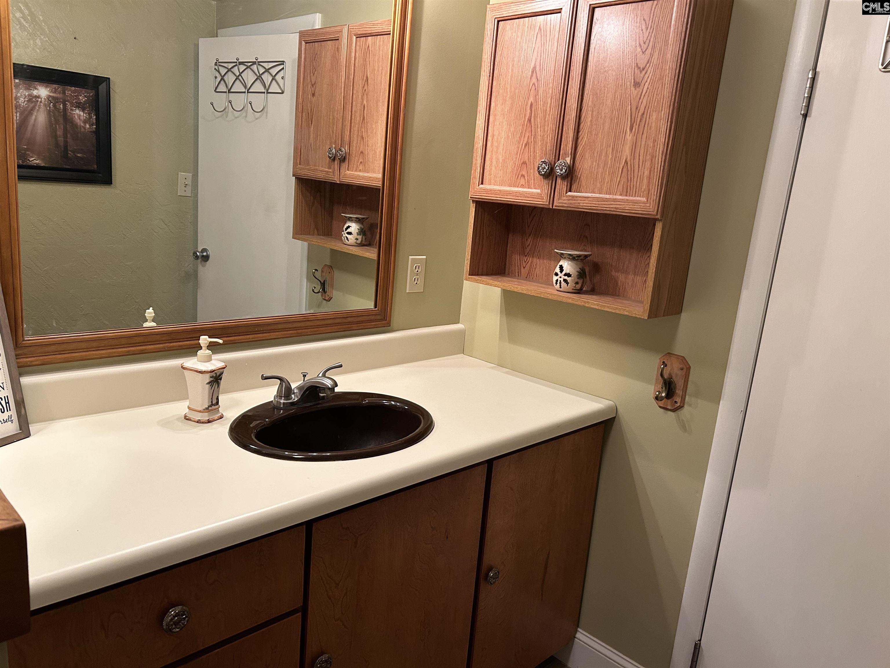 2989 Highway 1 North Cassatt, SC 29032