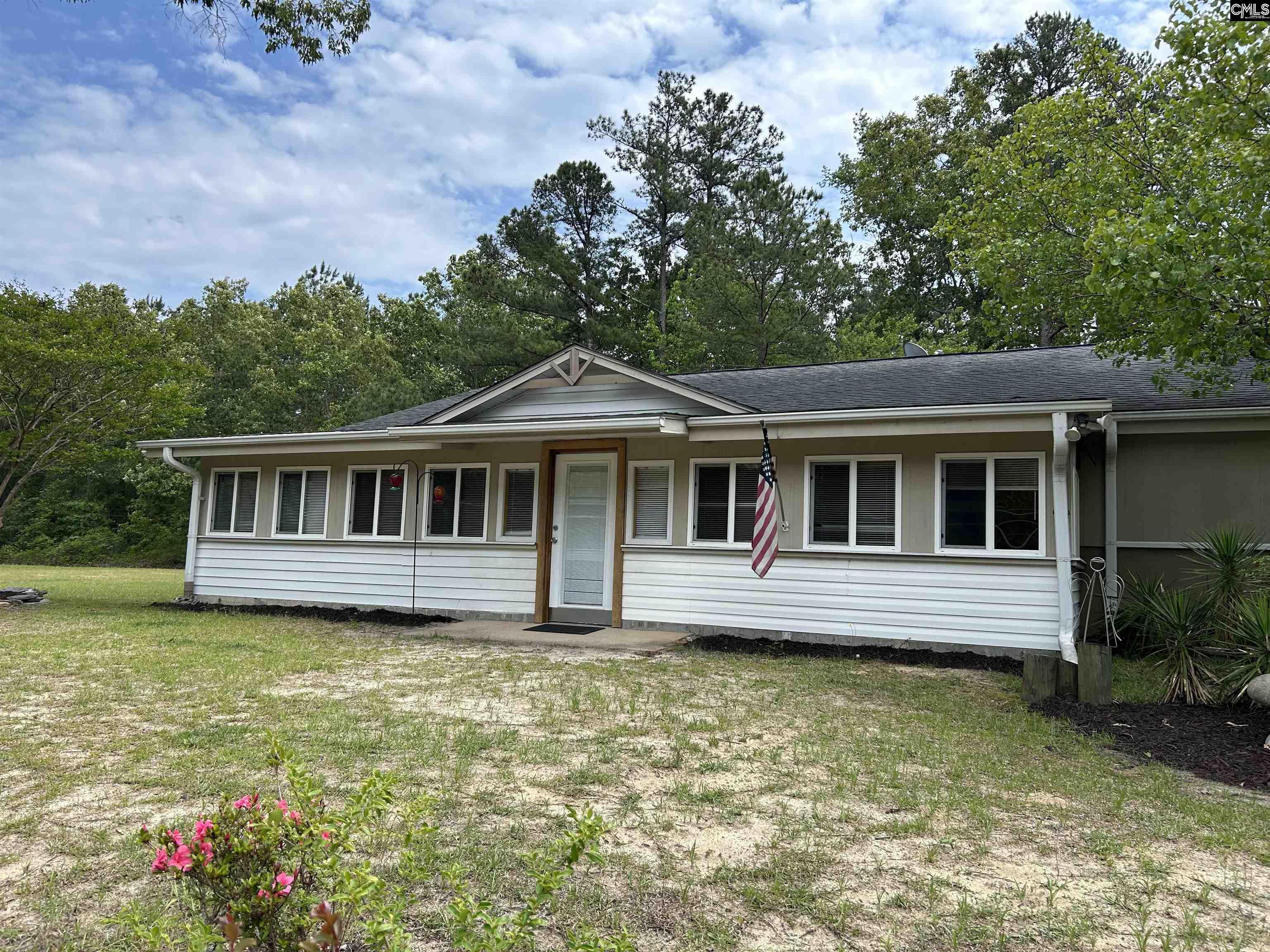 2989 Highway 1 North Cassatt, SC 29032