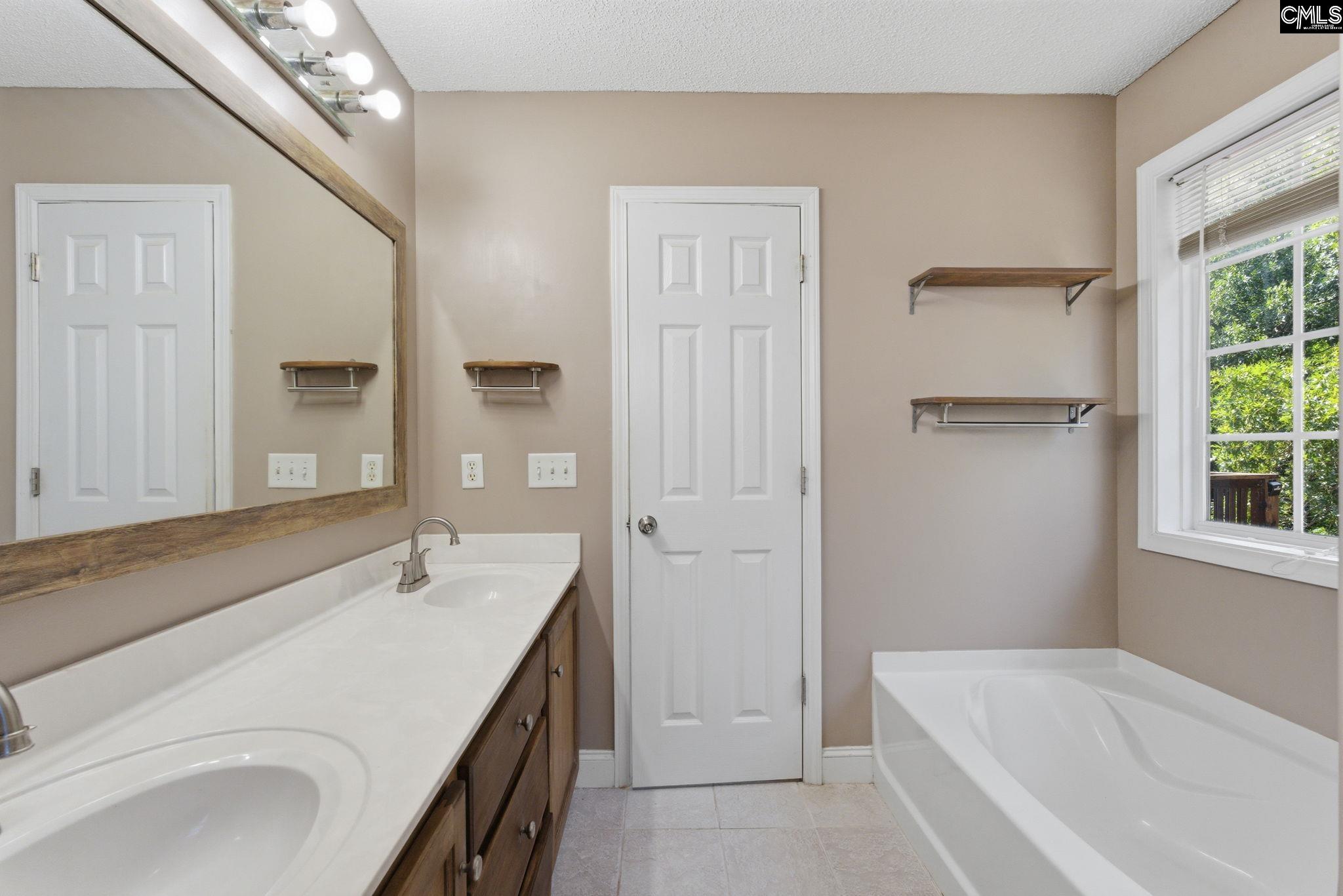 6 Woodlands Ridge Ct Columbia, SC 29229