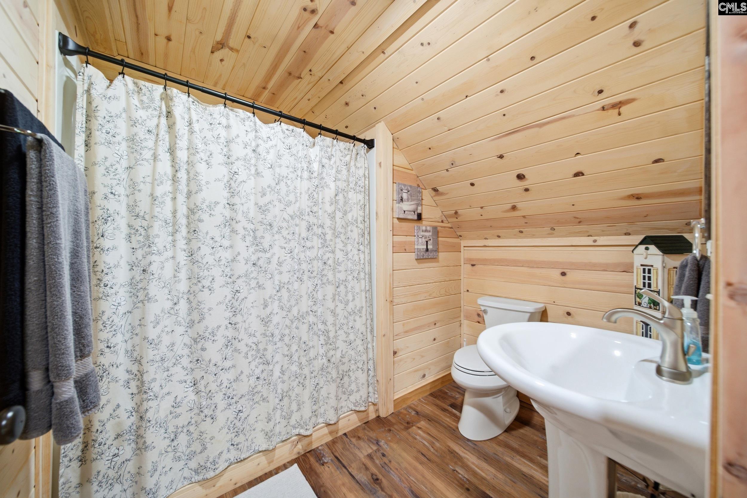 158 Persimmon Drive Saluda, SC 29138