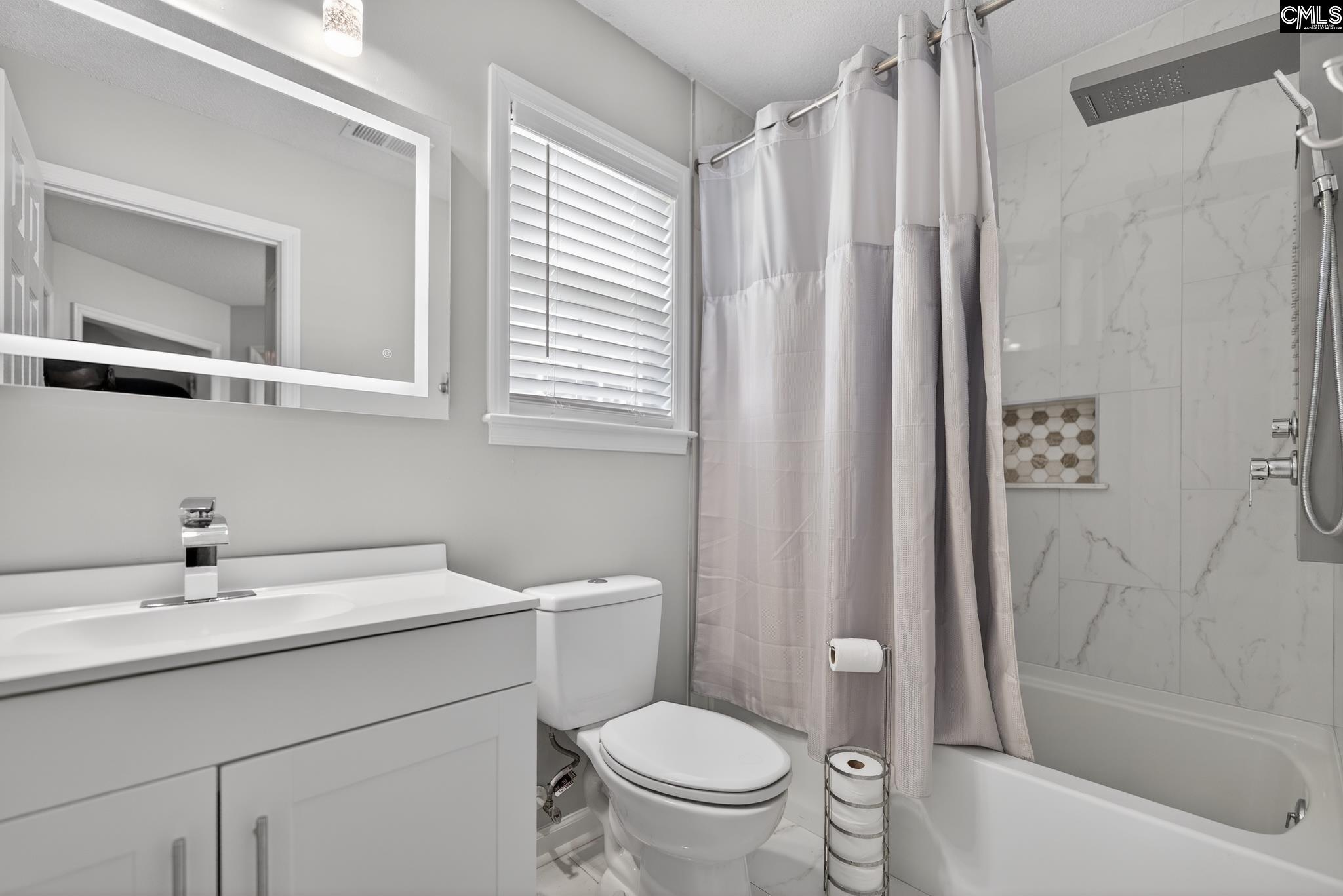 140 Twin Oaks Lane Columbia, SC 29209-4241