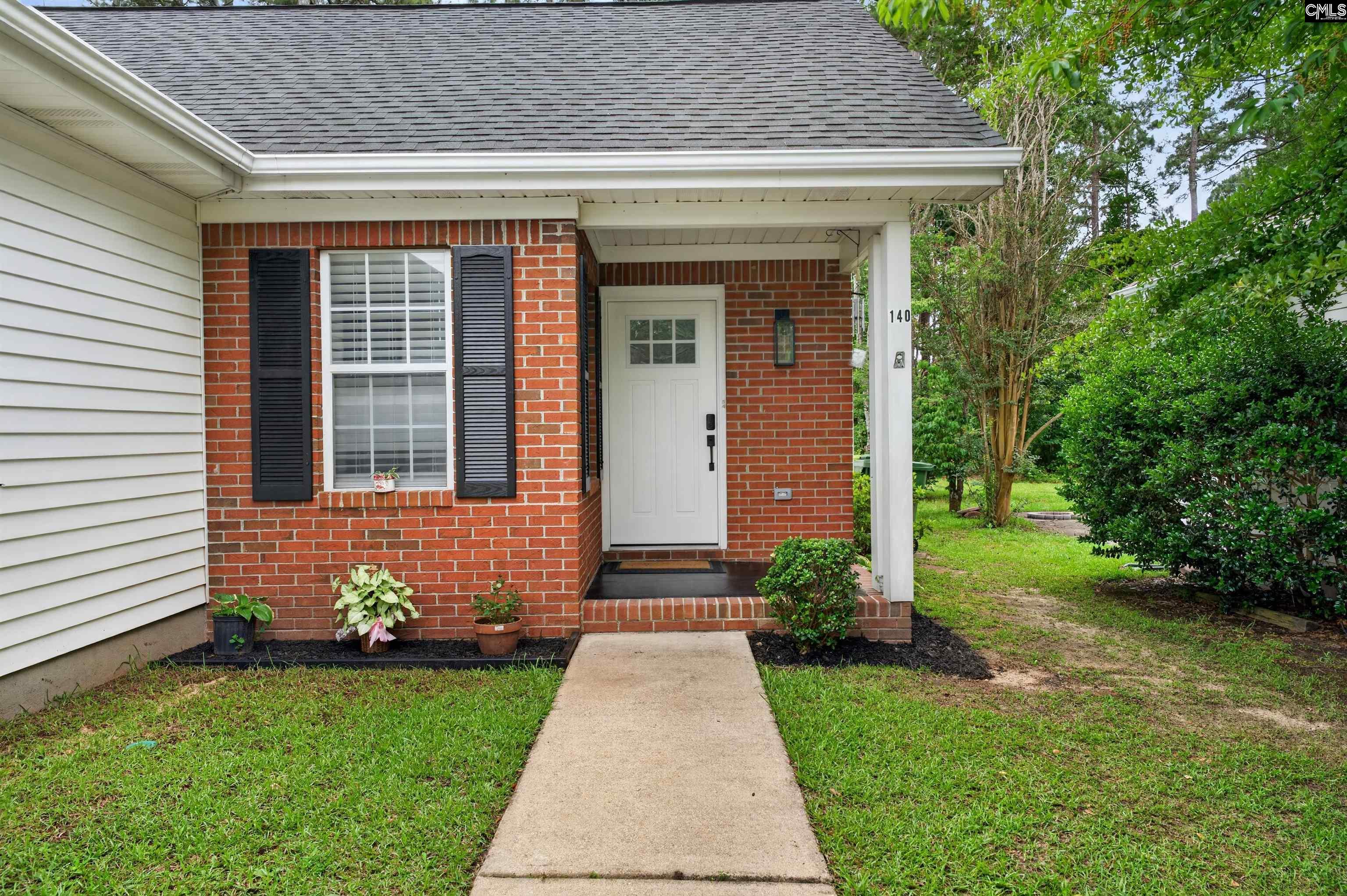140 Twin Oaks Lane Columbia, SC 29209-4241