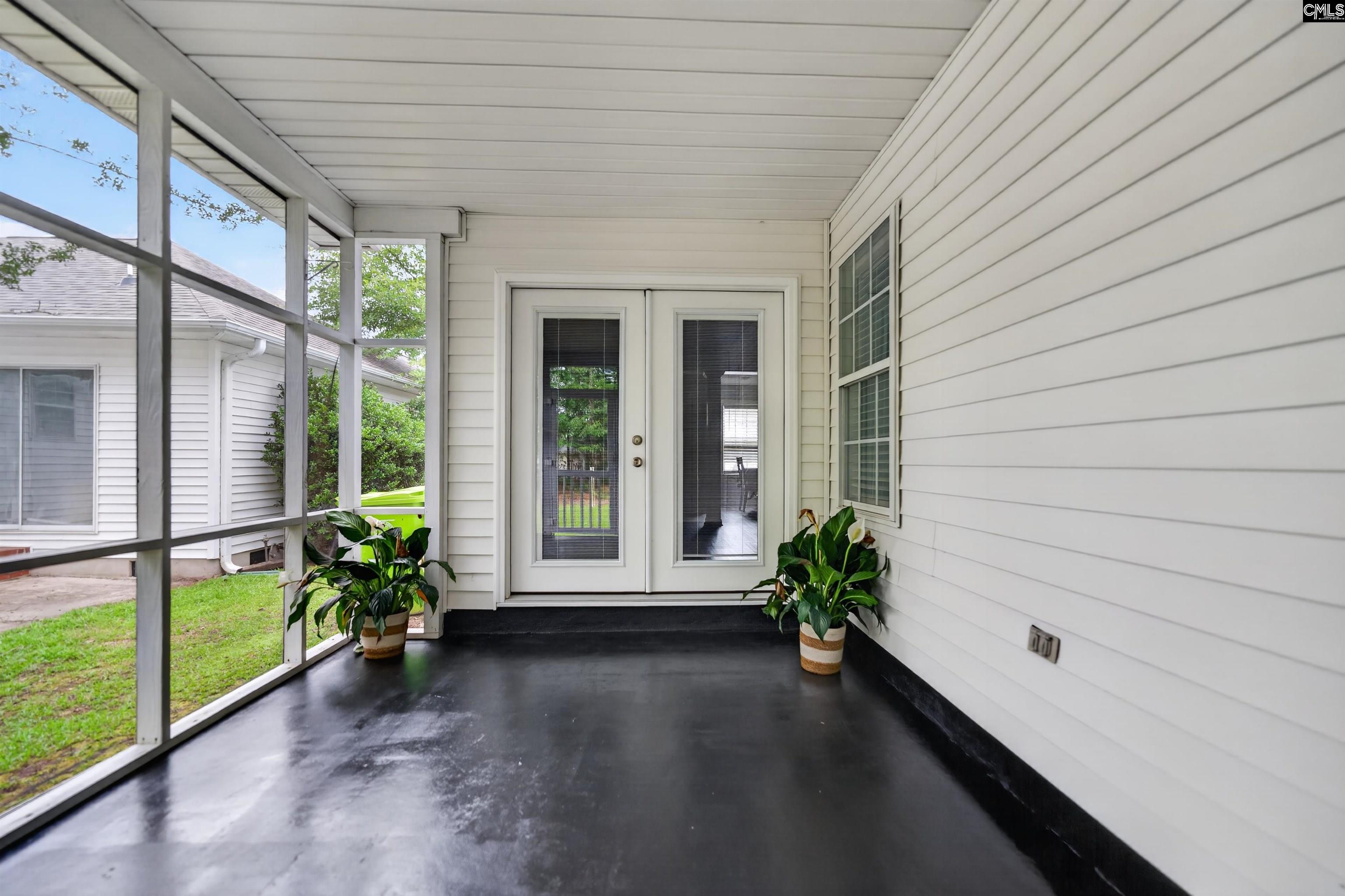 140 Twin Oaks Lane Columbia, SC 29209-4241