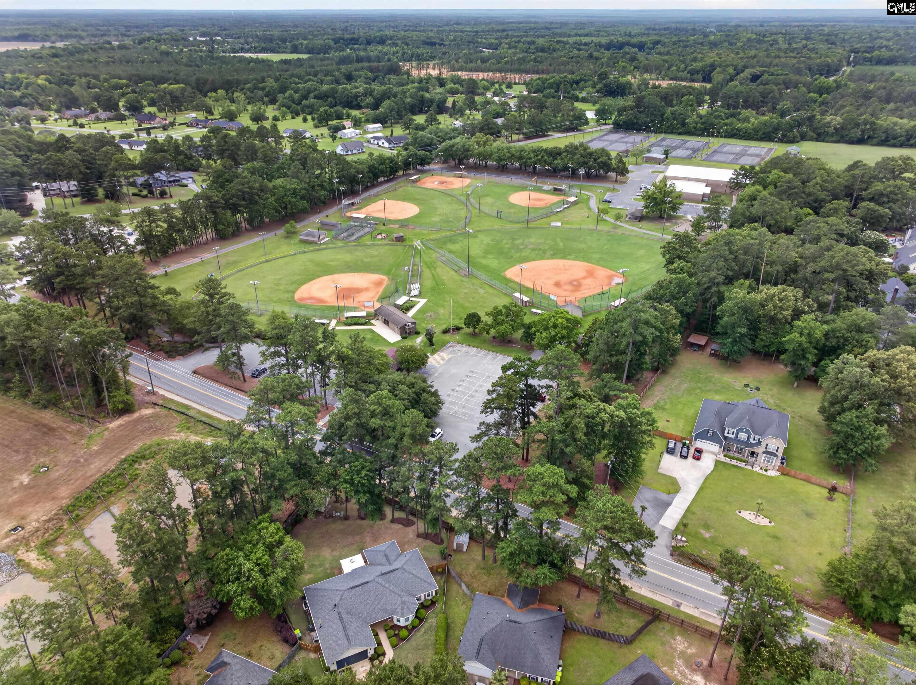 140 Twin Oaks Lane Columbia, SC 29209-4241