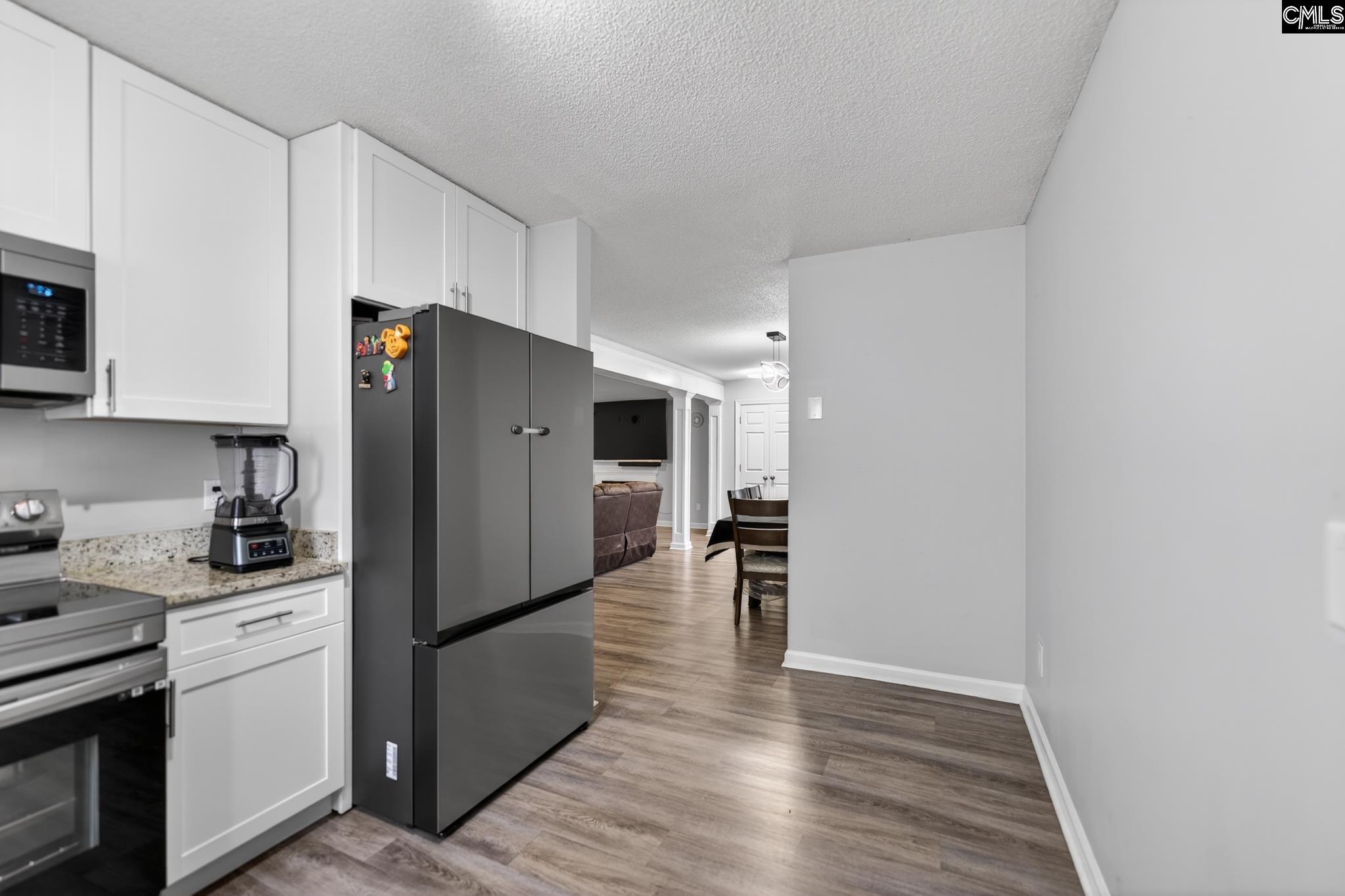 140 Twin Oaks Lane Columbia, SC 29209-4241