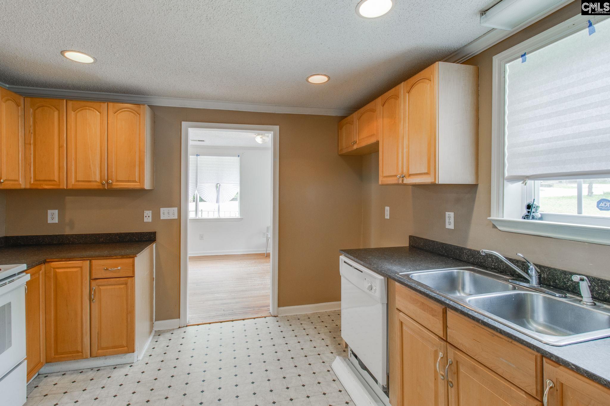 5222 Mauldin Avenue Columbia, SC 29203