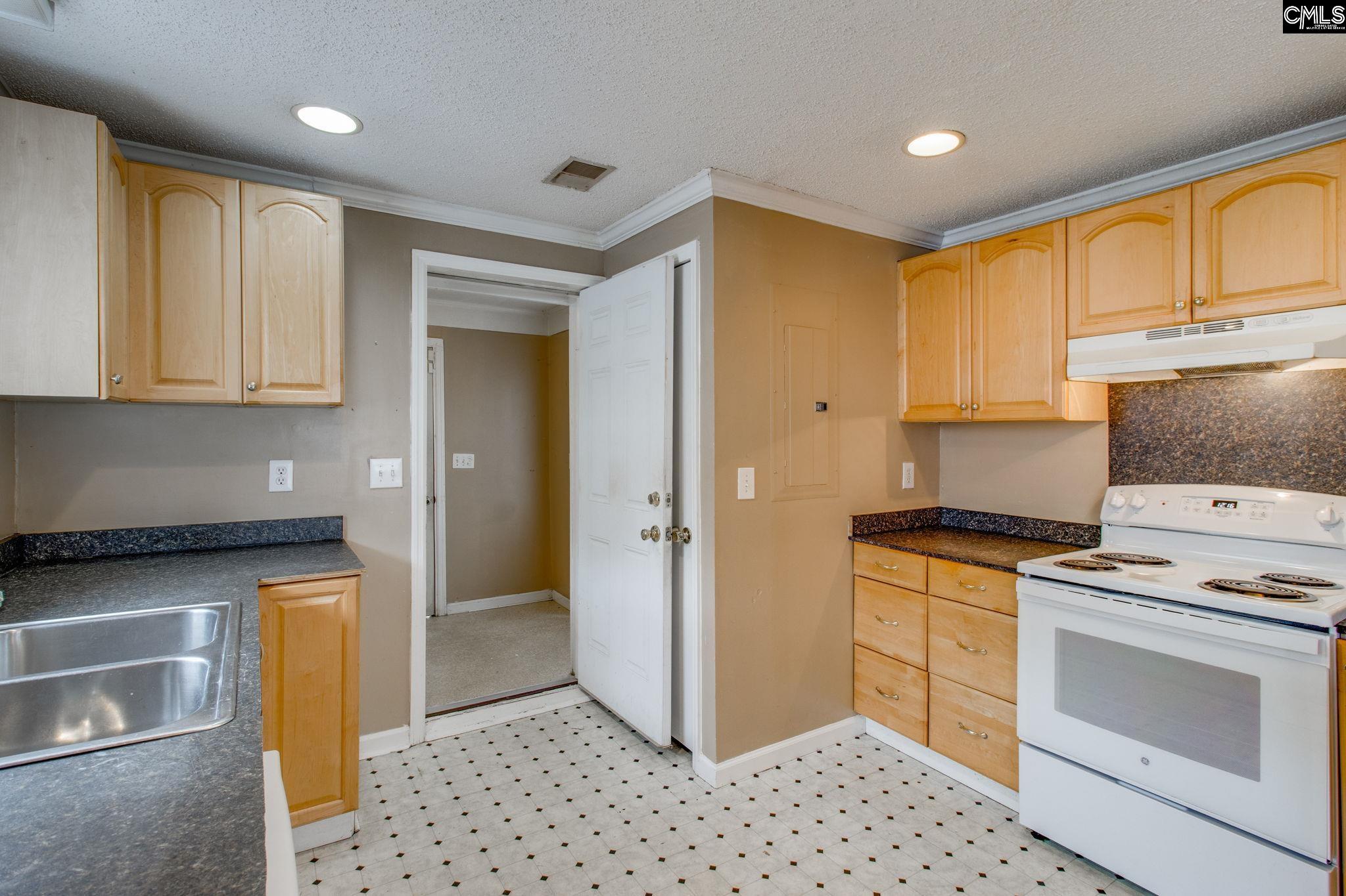 5222 Mauldin Avenue Columbia, SC 29203