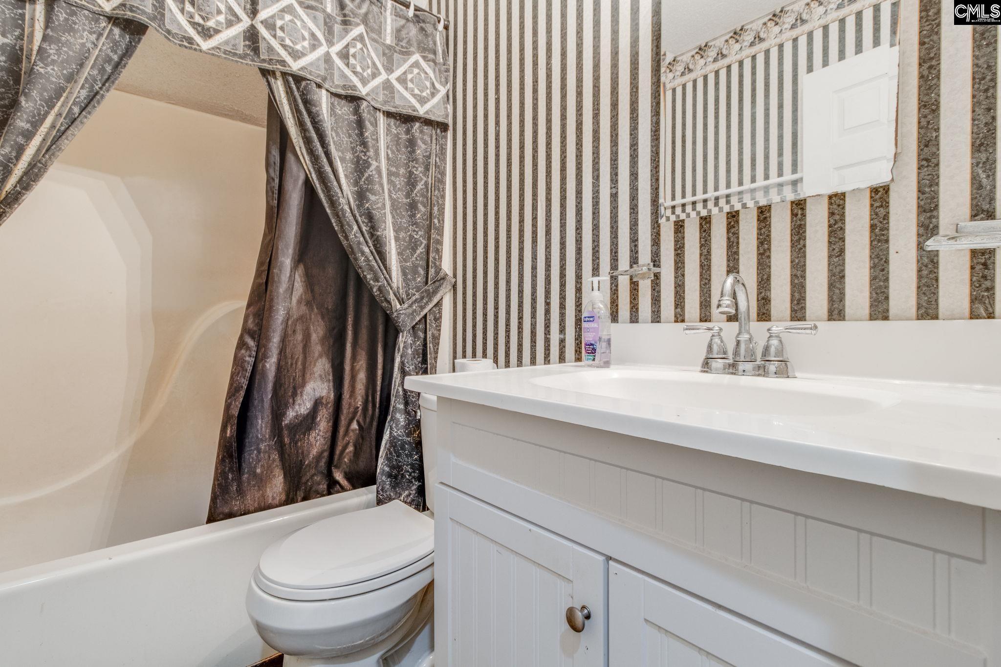 202 Fox Lake Drive West Columbia, SC 29170