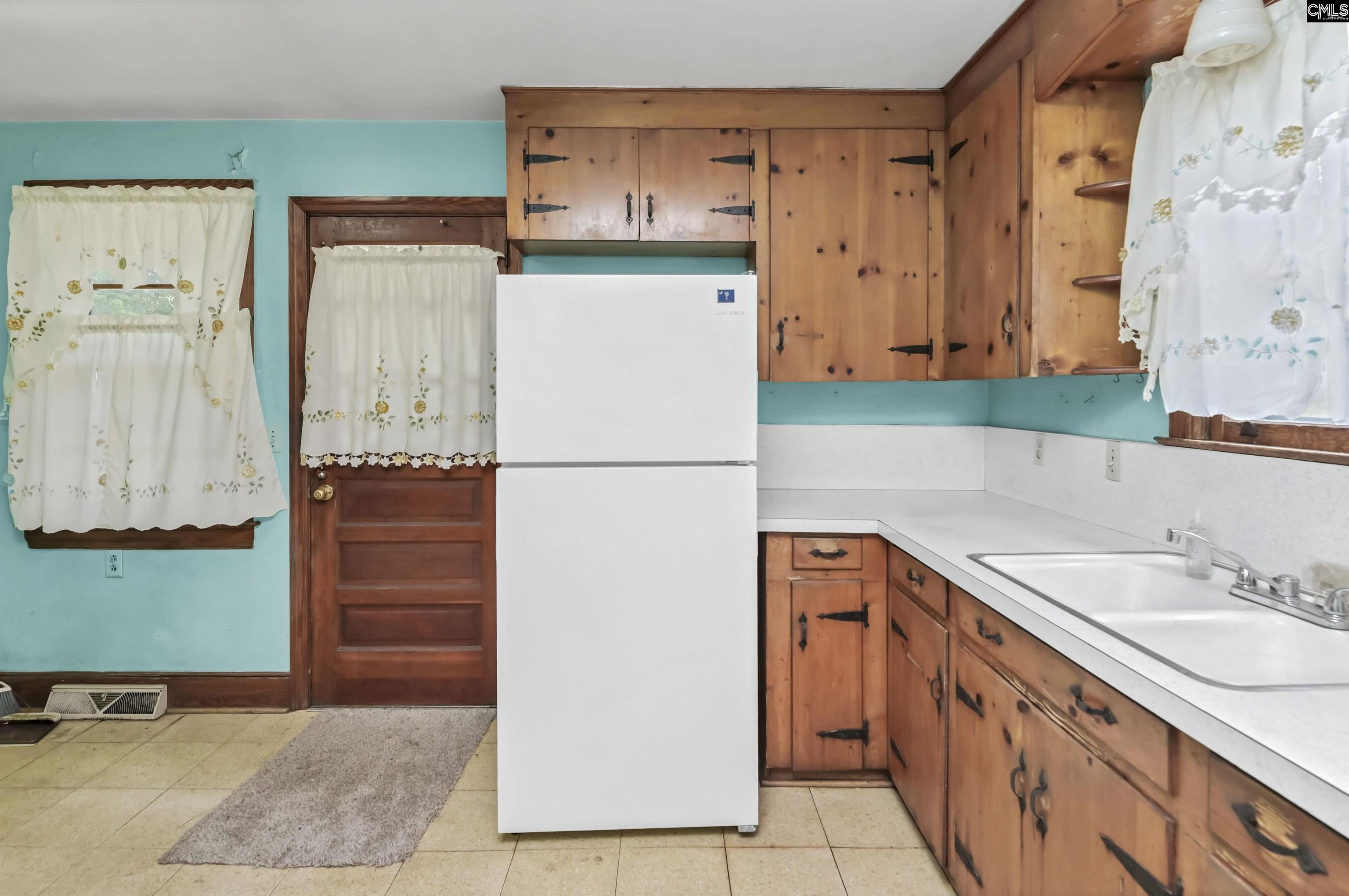 1522 Hibiscus Street Columbia, SC 29205-4716