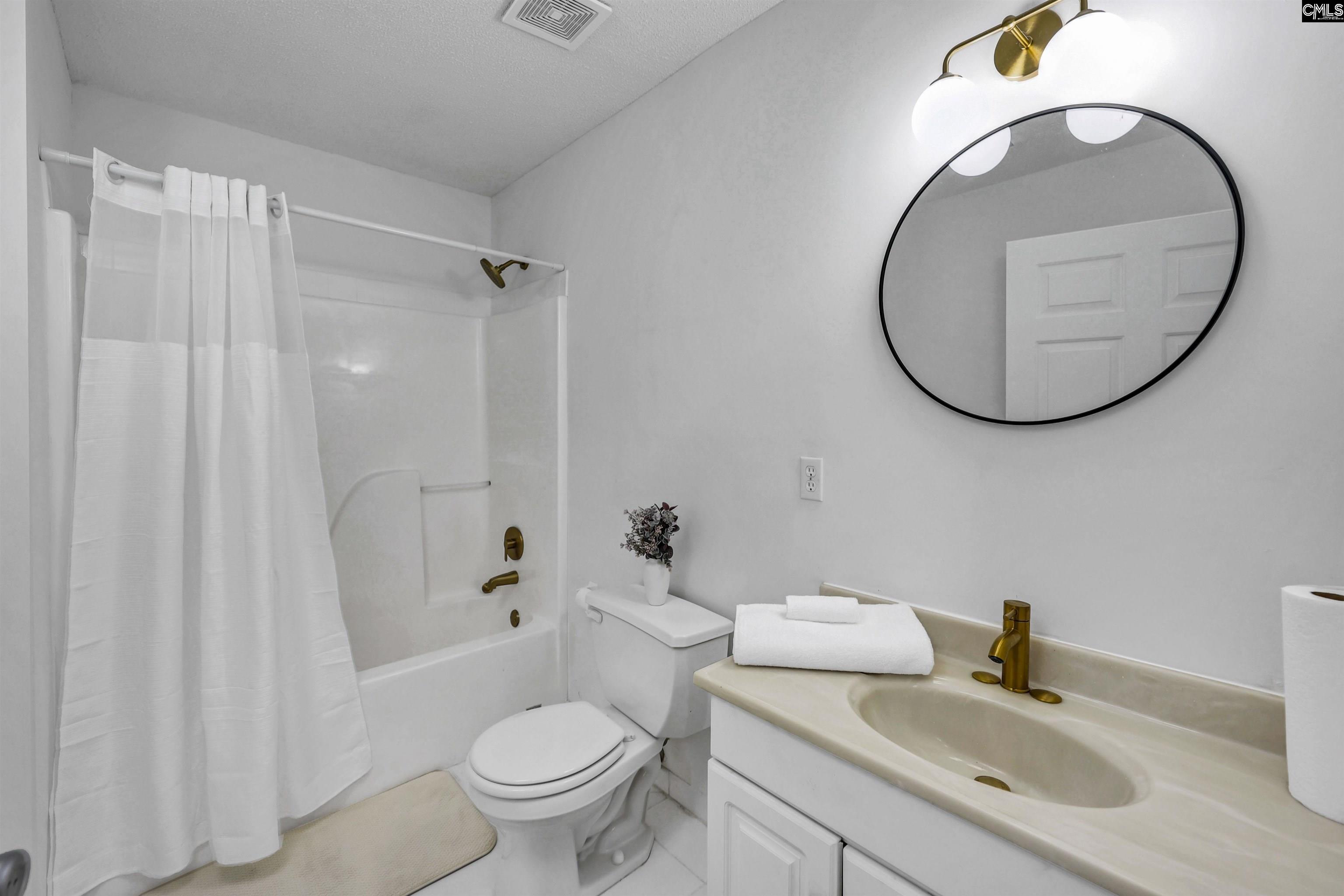 208 Smyrna Road Elgin, SC 29045