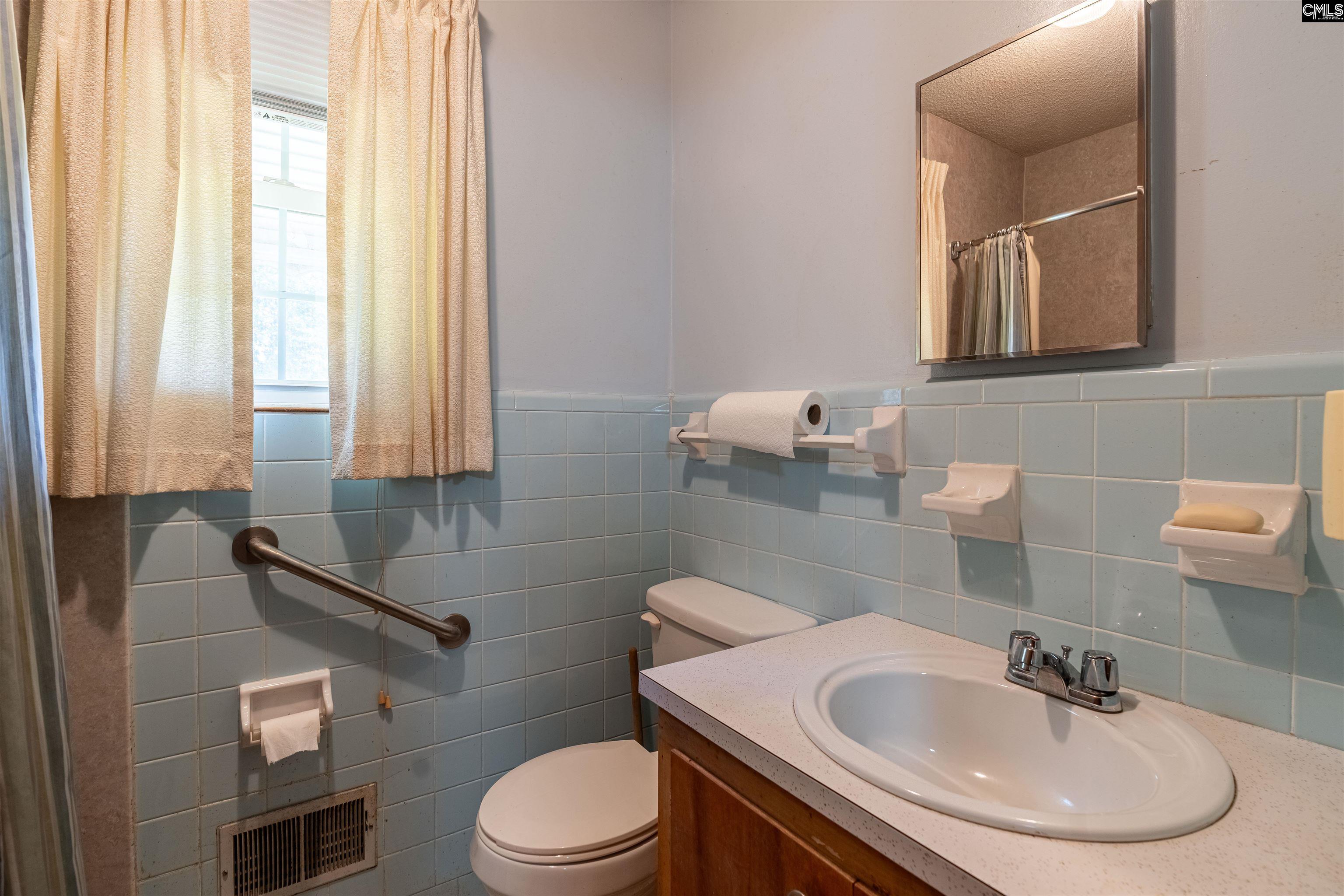 941 Old Charleston Road Pelion, SC 29123