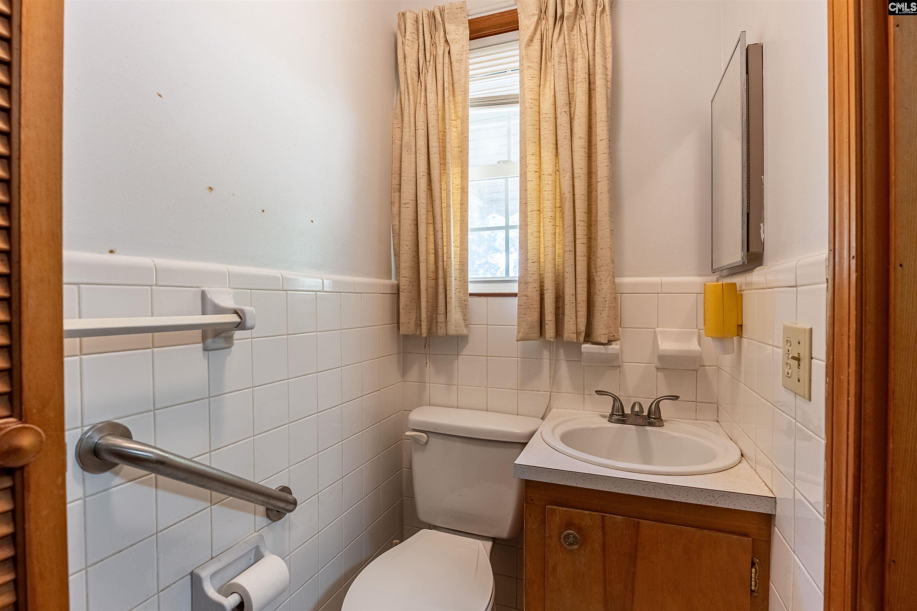 941 Old Charleston Road Pelion, SC 29123