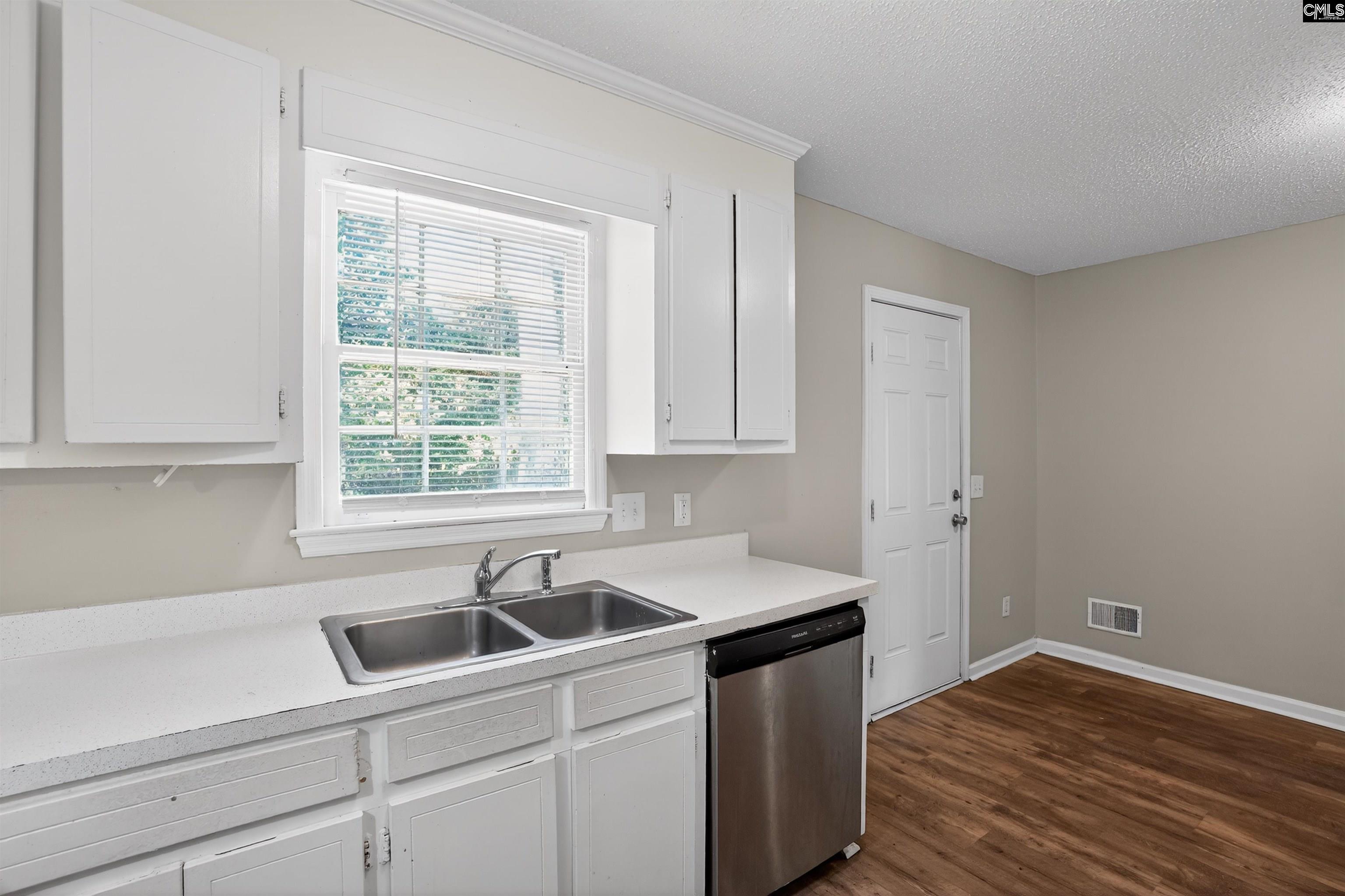 101 Roost Road Hopkins, SC 29061