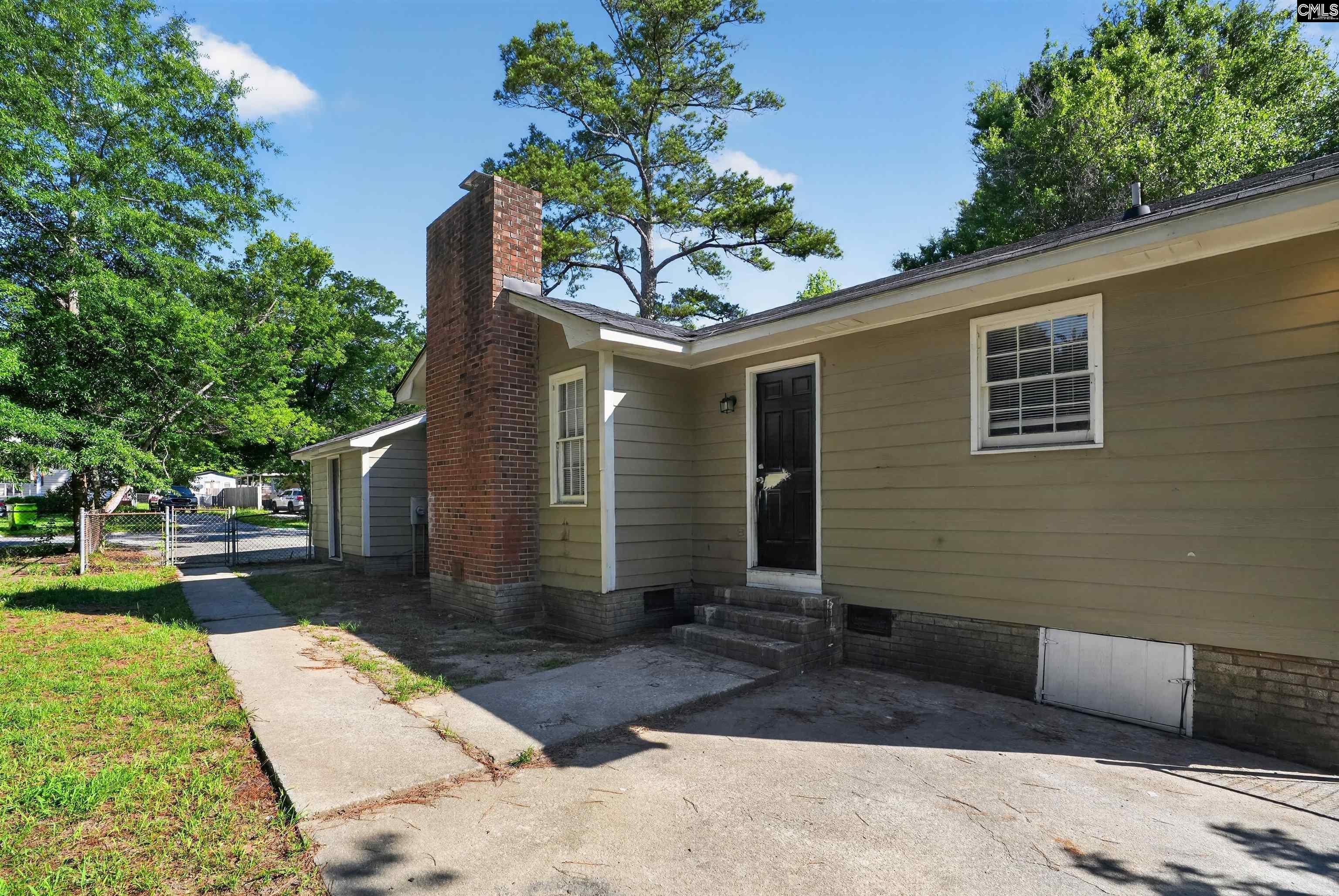 101 Roost Road Hopkins, SC 29061