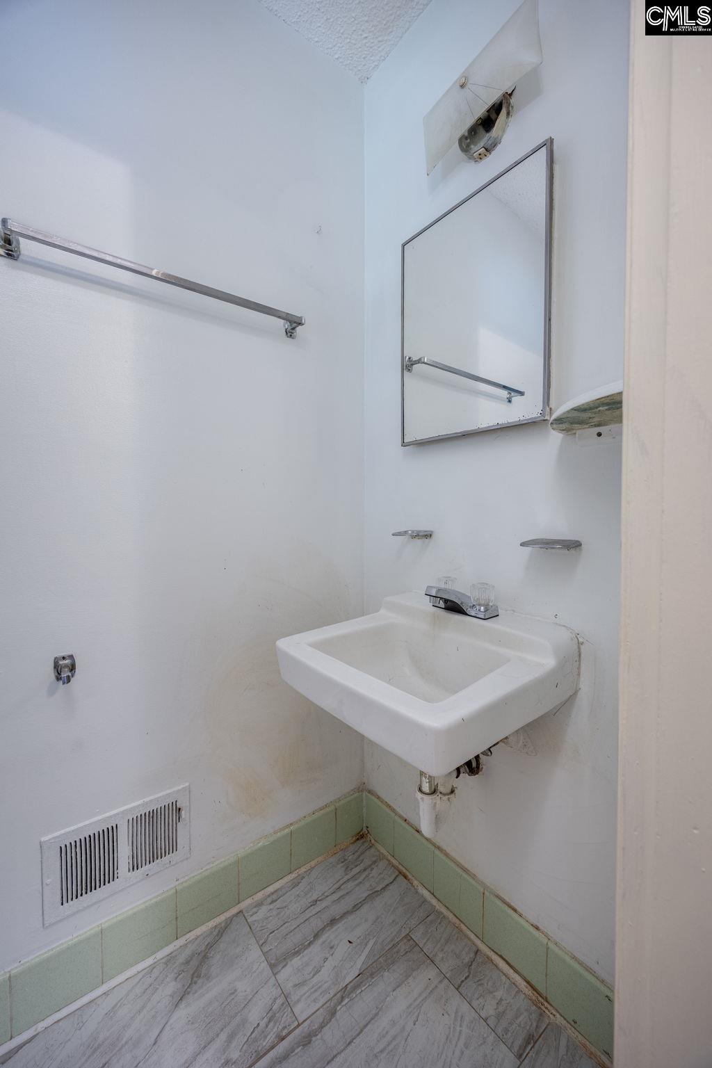 5666 Middleton Court Columbia, SC 29203-6152