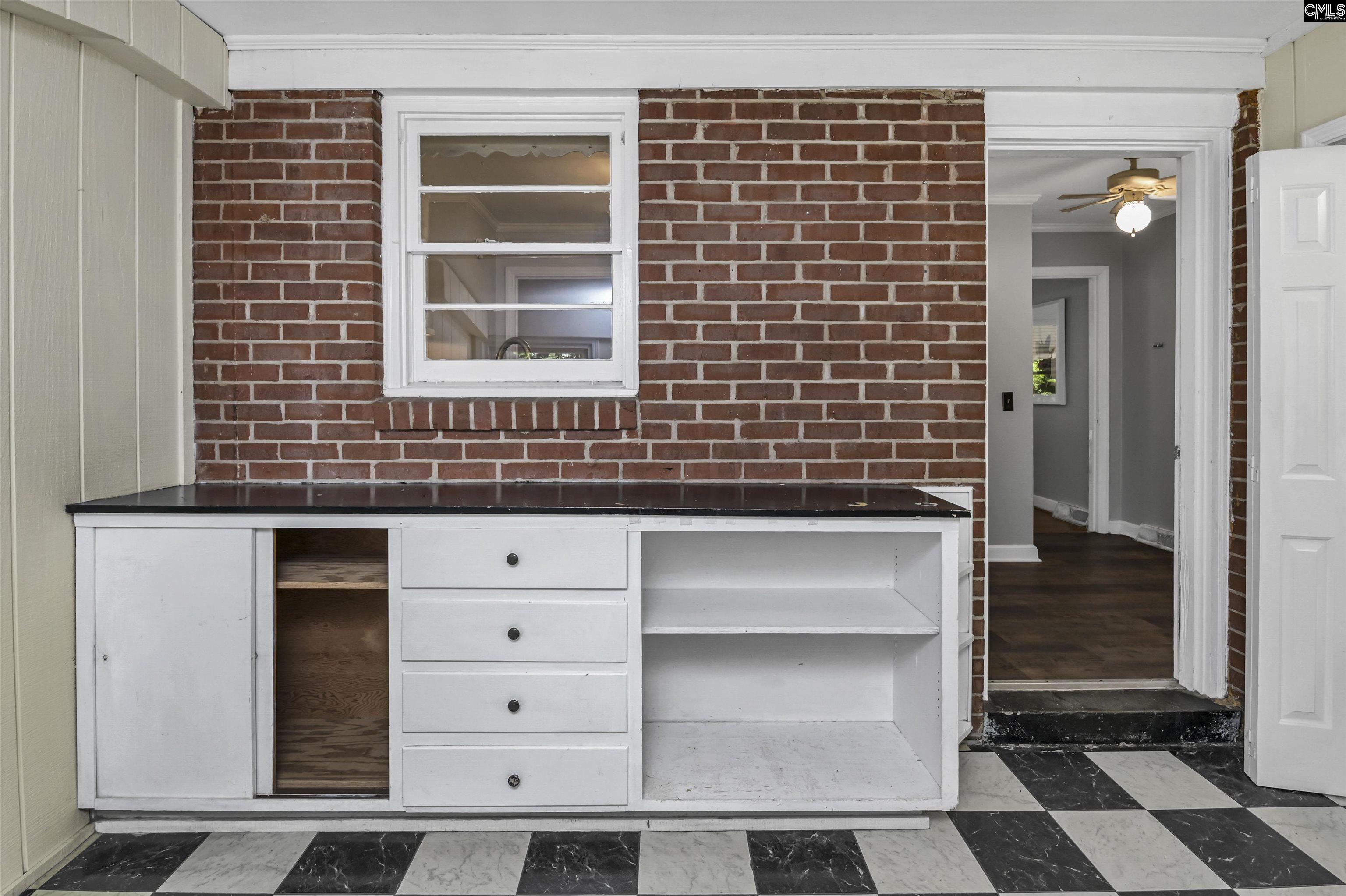 2807 Holt Drive Columbia, SC 29205