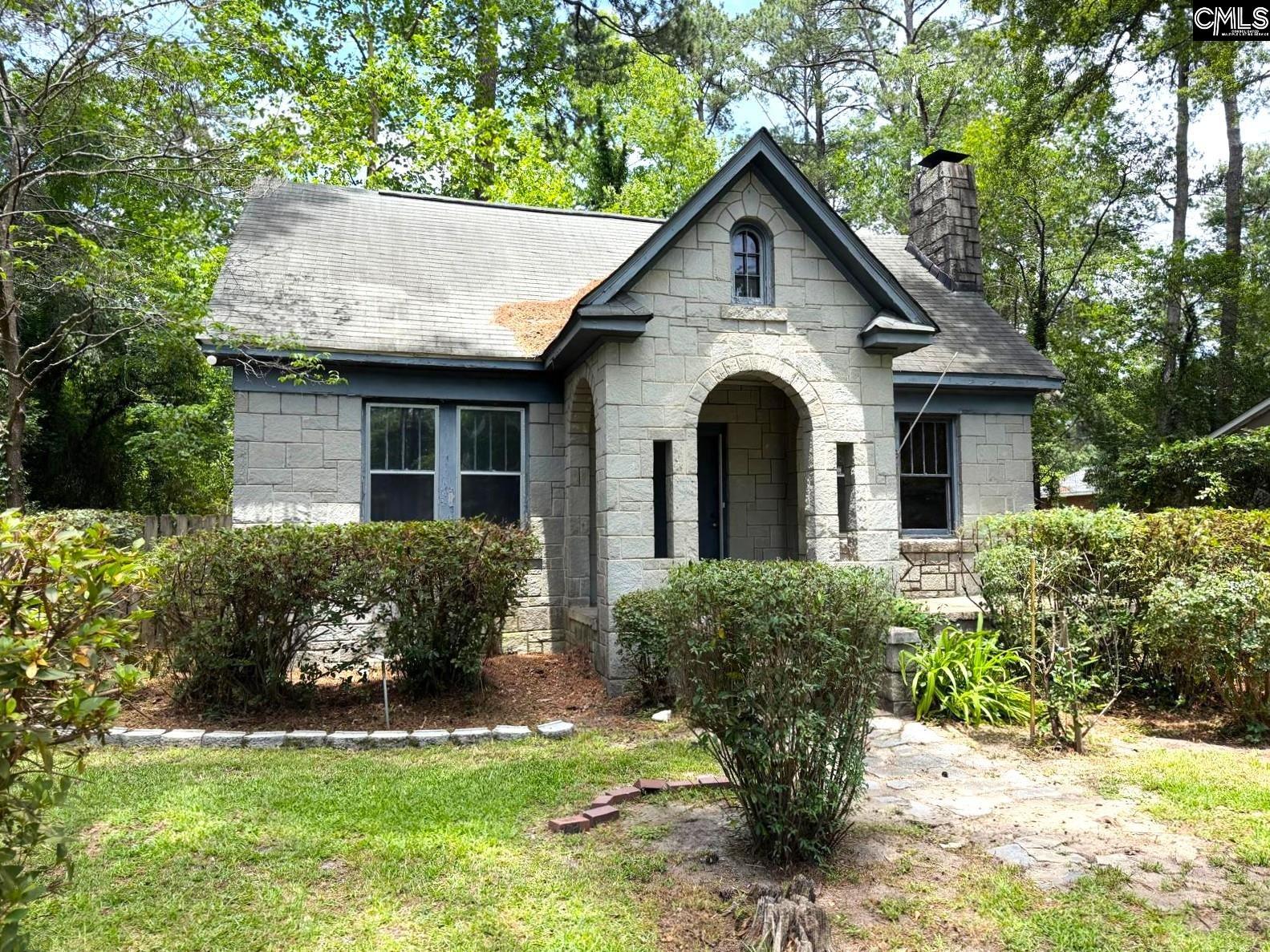 3961 Live Oak Street Columbia, SC 29205