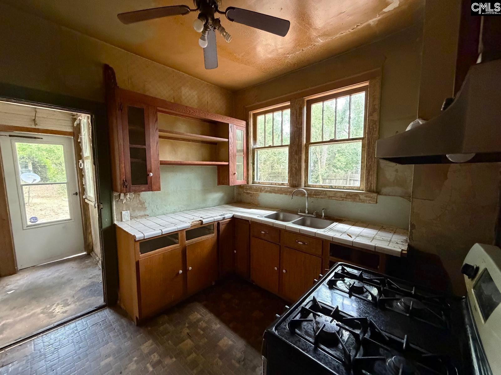 3961 Live Oak Street Columbia, SC 29205
