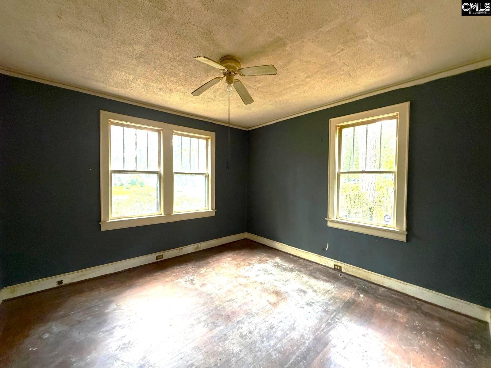 3961 Live Oak Street Columbia, SC 29205
