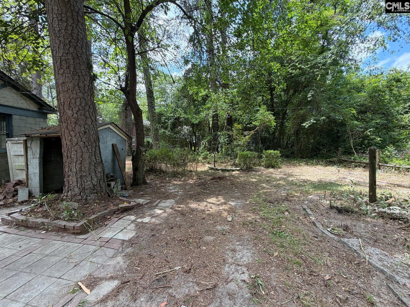 3961 Live Oak Street Columbia, SC 29205