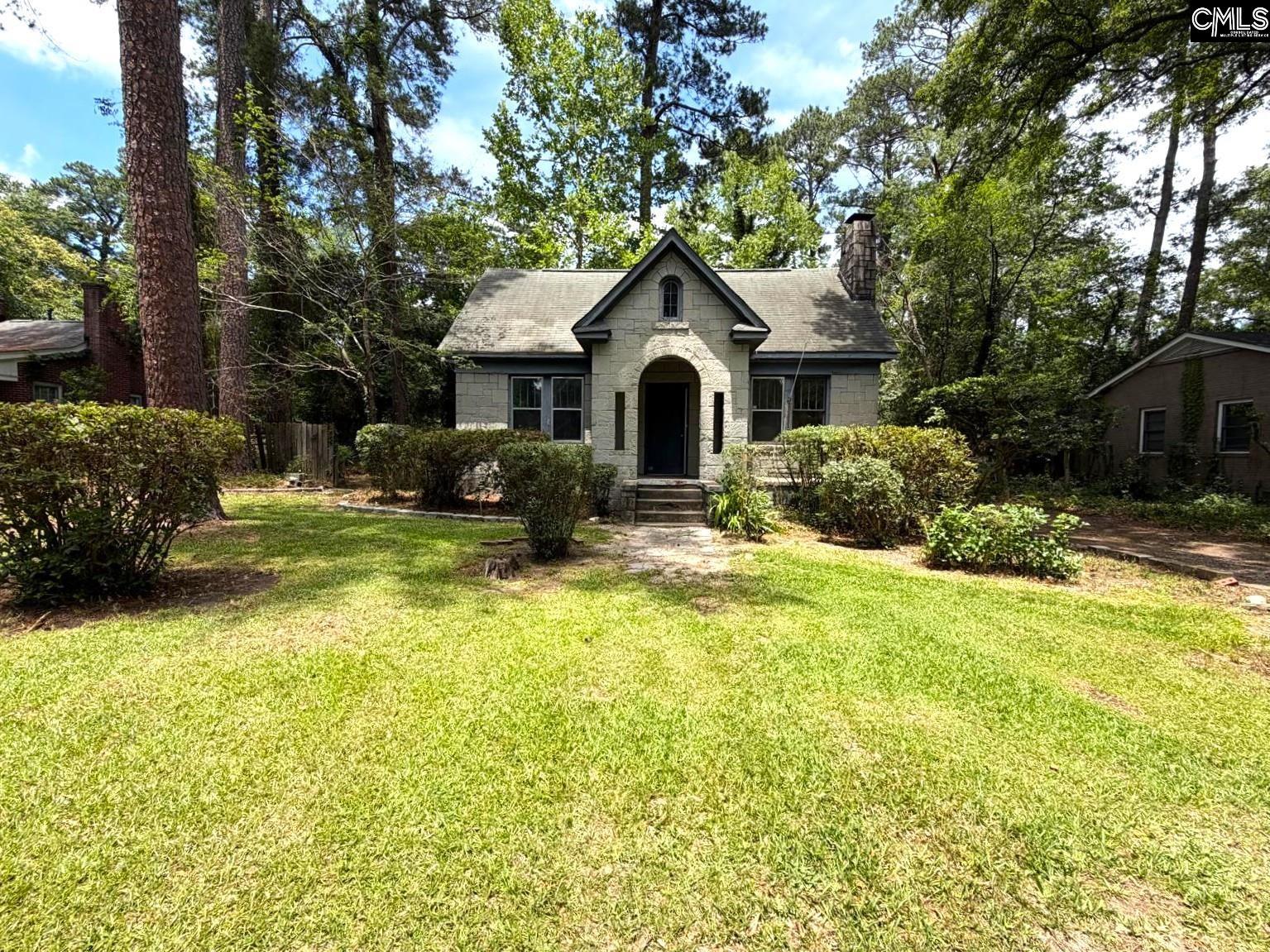 3961 Live Oak Street Columbia, SC 29205