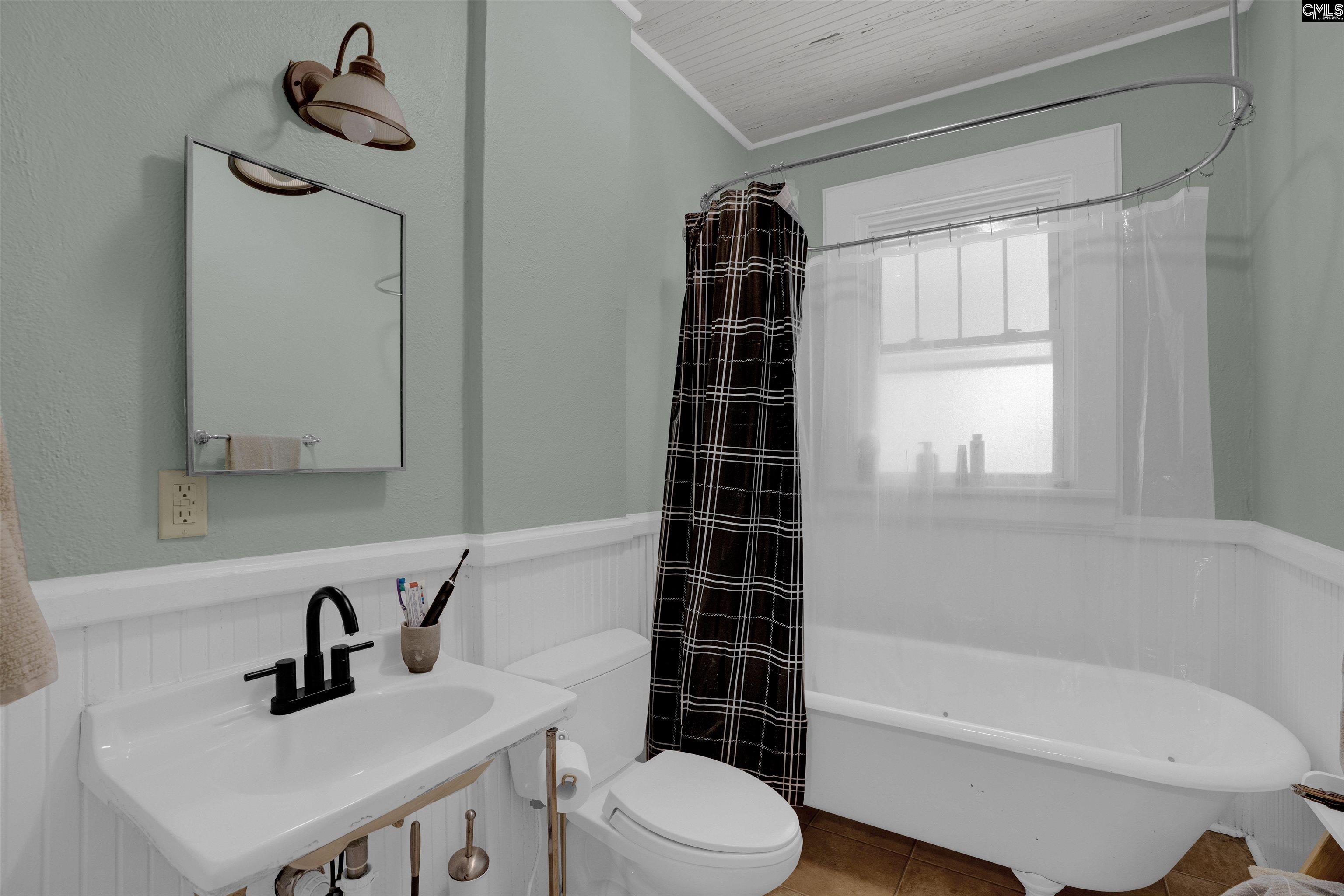 326 Lyles Street Cayce, SC 29033