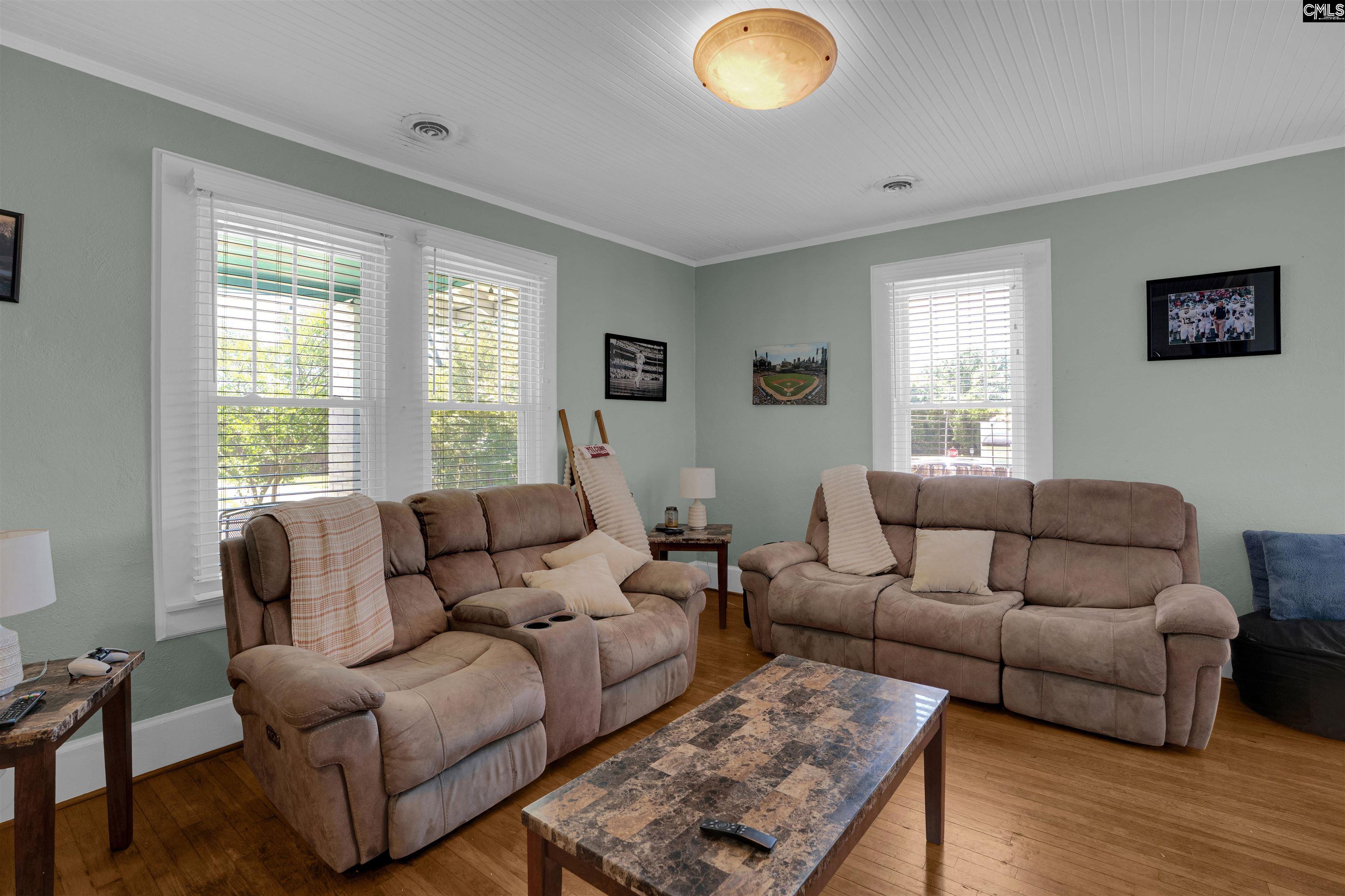 326 Lyles Street Cayce, SC 29033