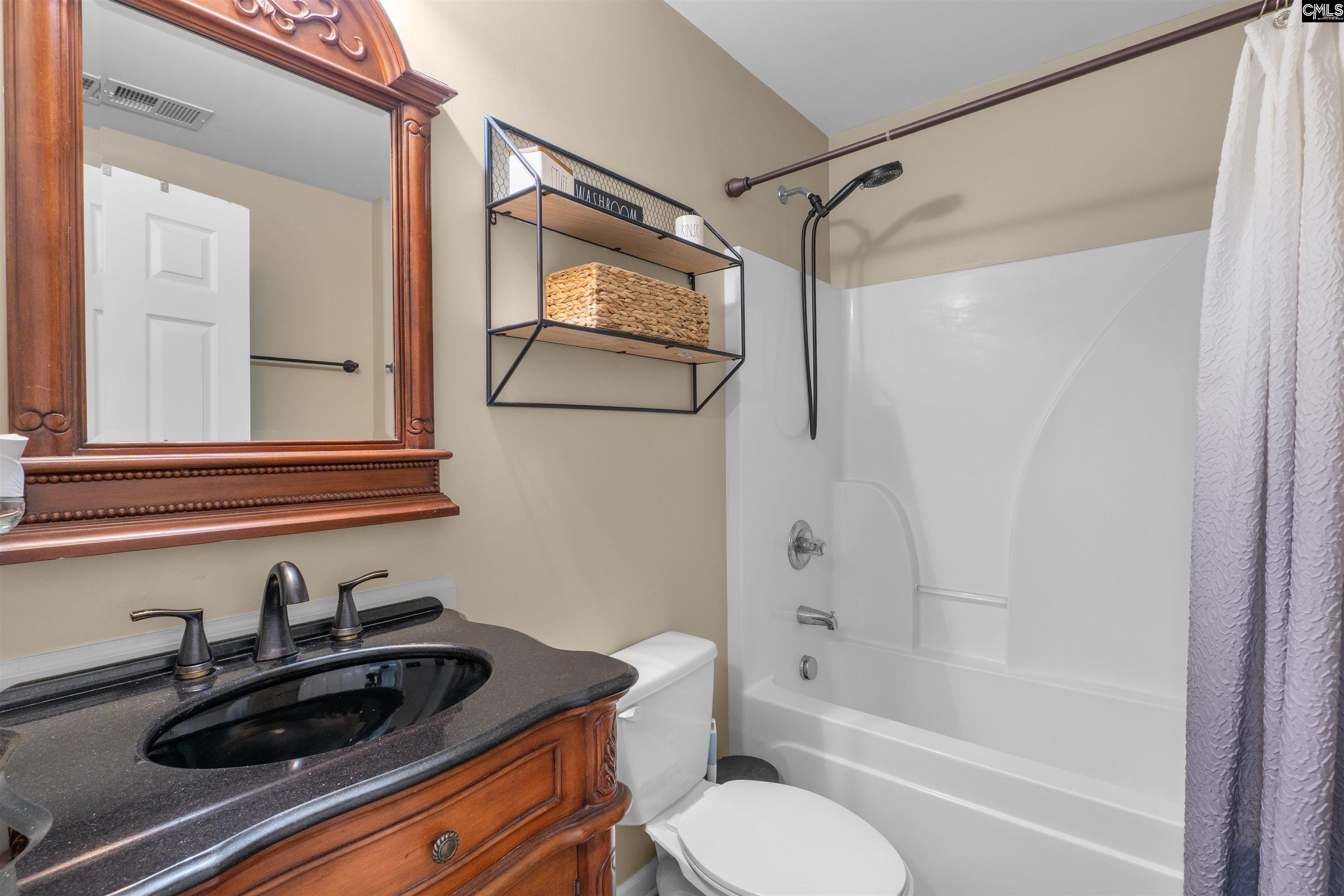 942 Farnsworth Drive Hopkins, SC 29061
