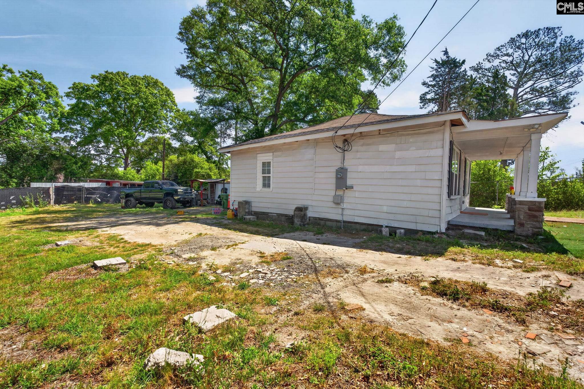 1002 Eastman Street Columbia, SC 29203