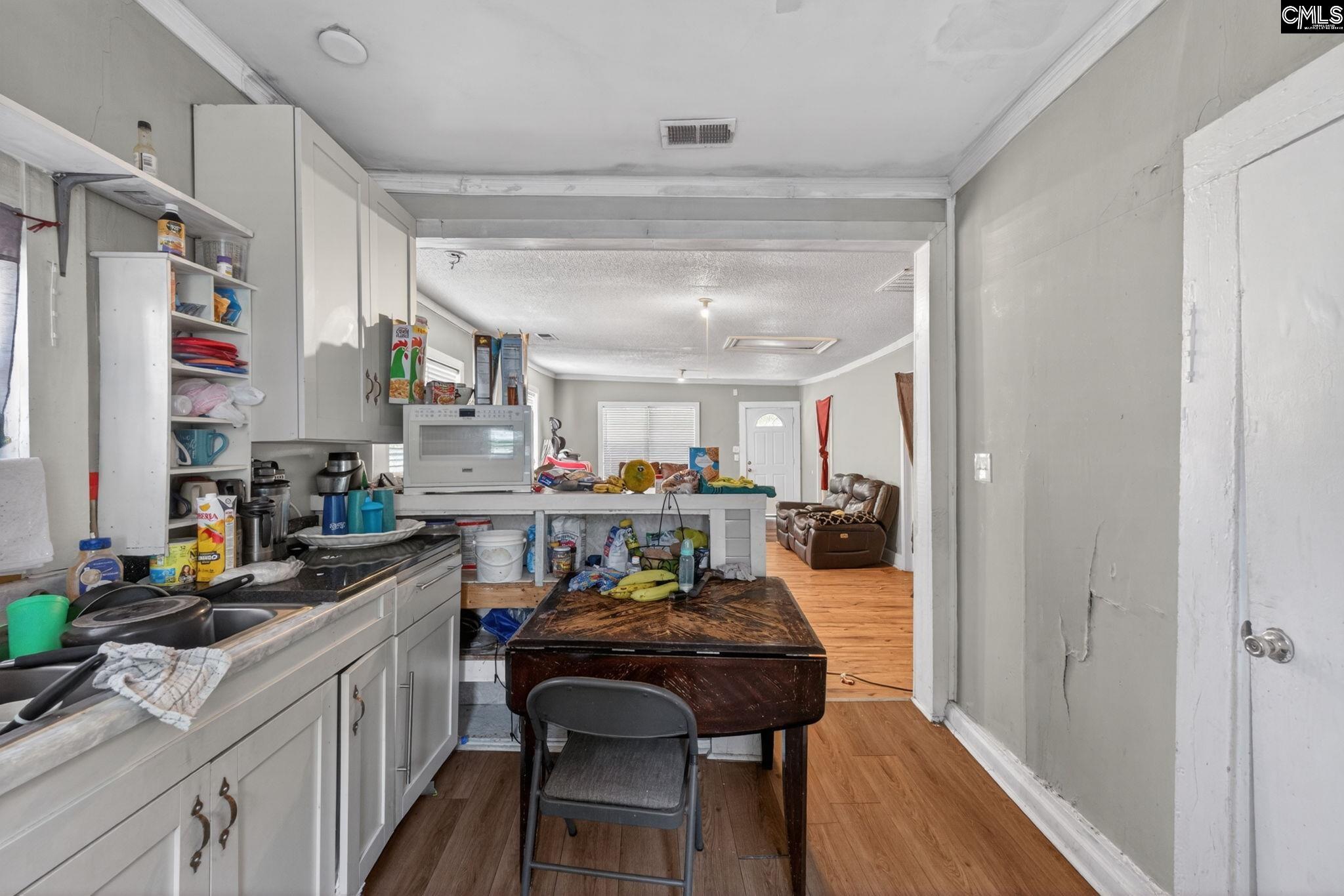 1002 Eastman Street Columbia, SC 29203