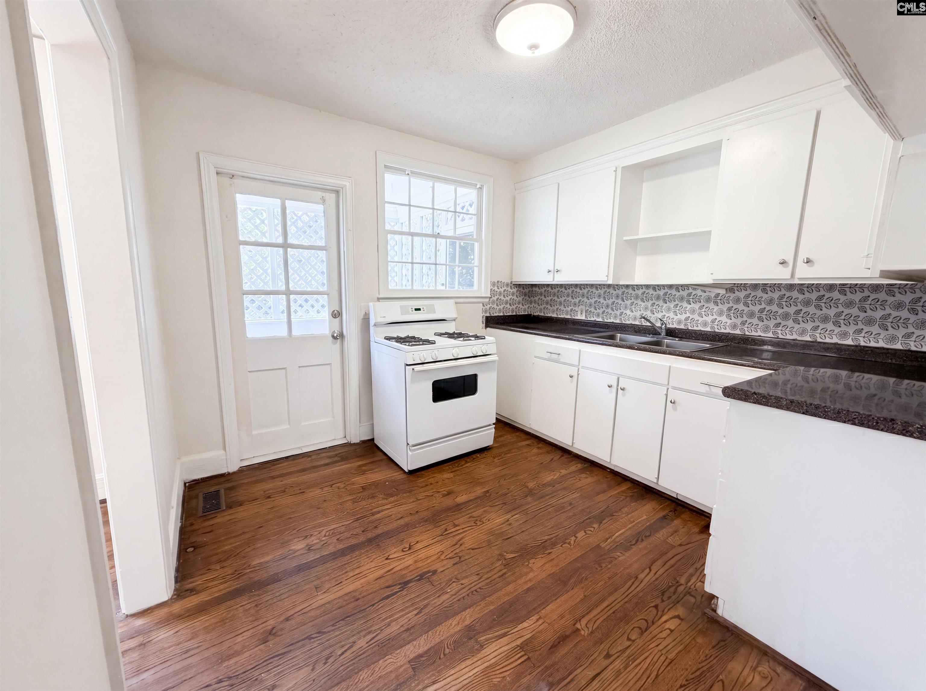 1901 Glenwood Road Columbia, SC 29204