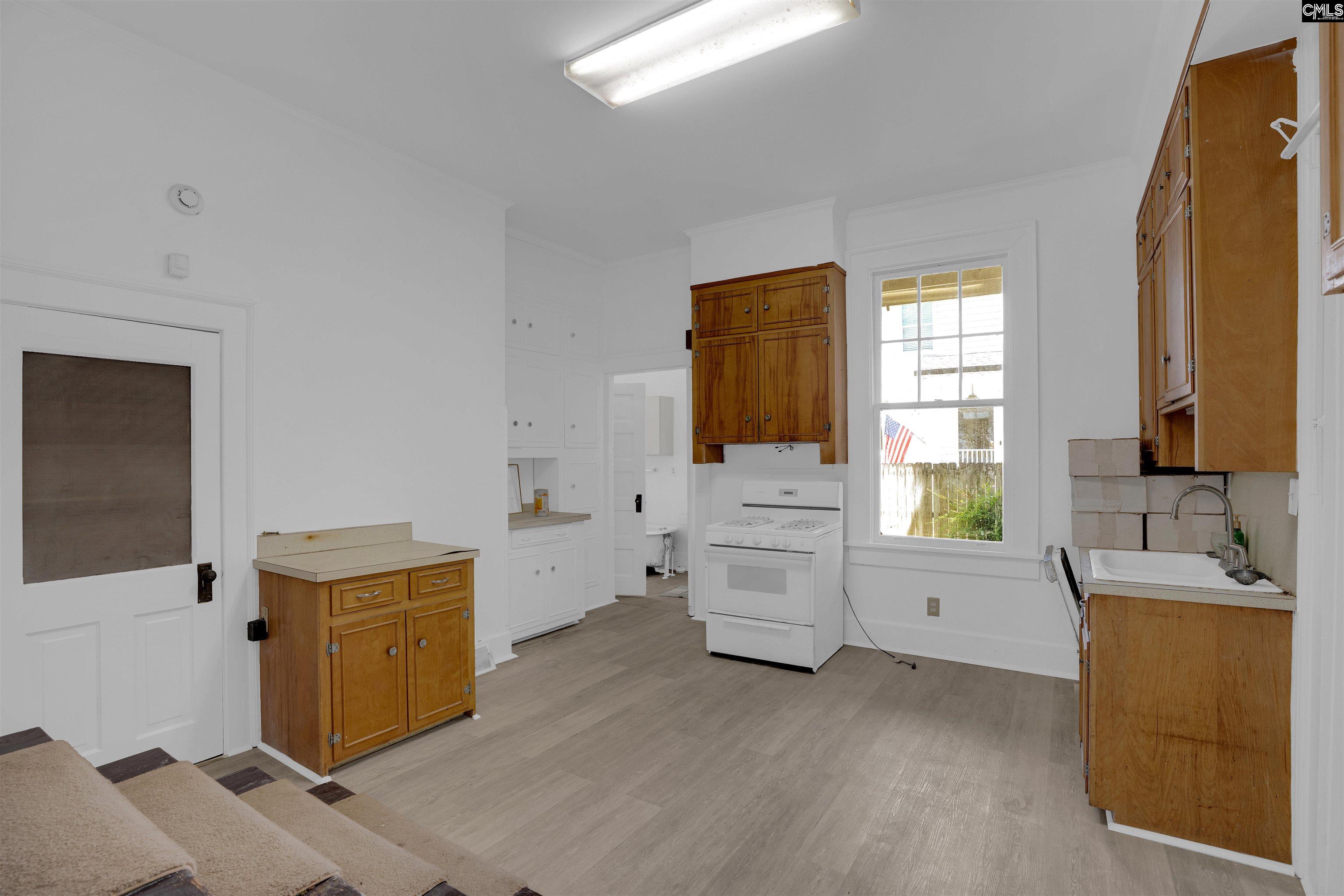 902 Maple Street Columbia, SC 29205