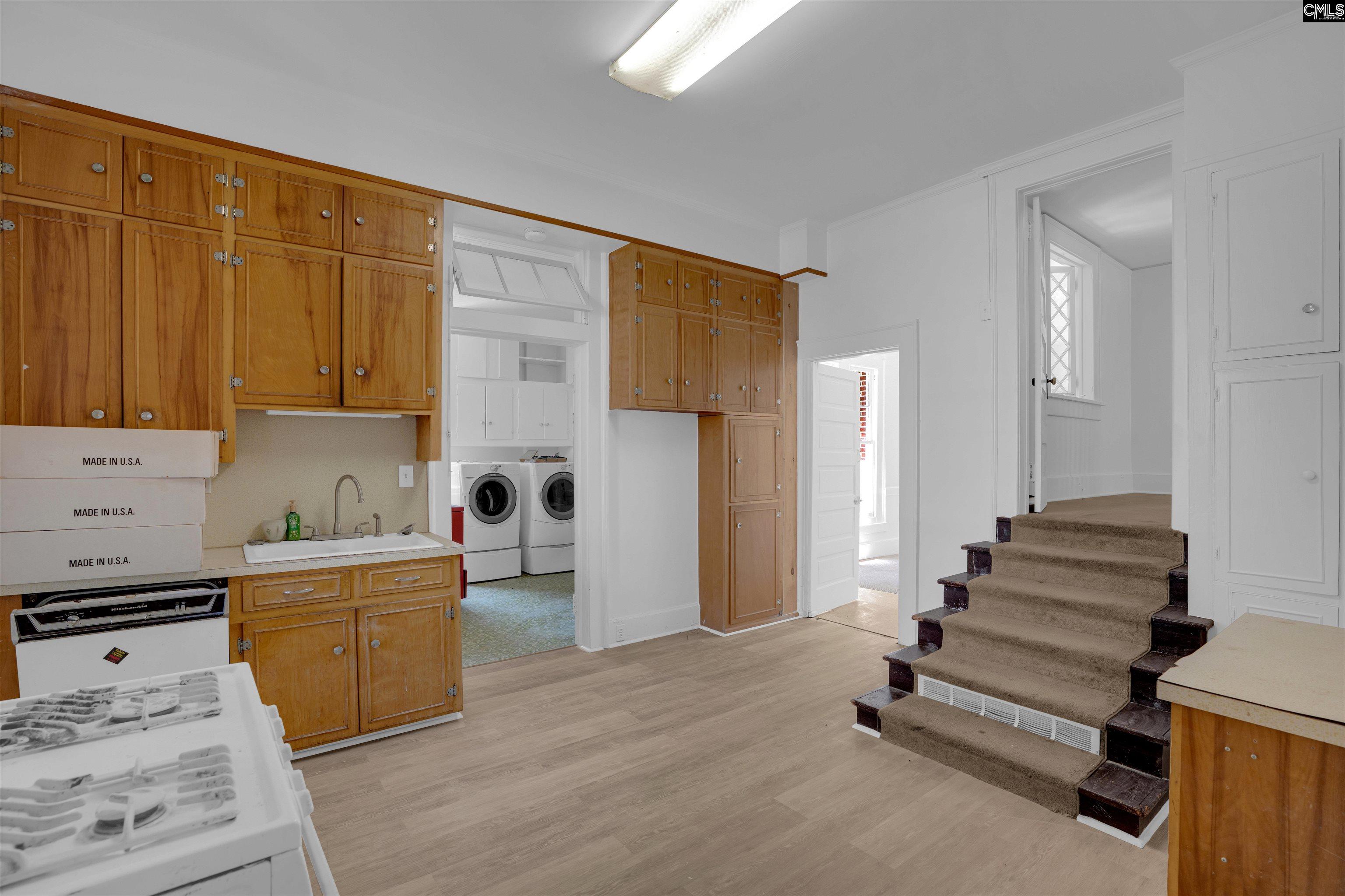 902 Maple Street Columbia, SC 29205