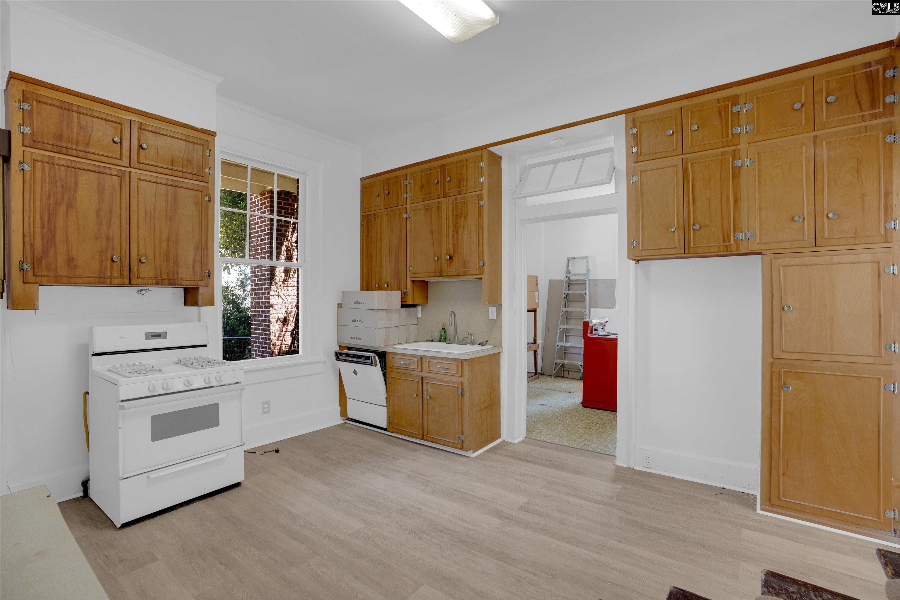 902 Maple Street Columbia, SC 29205