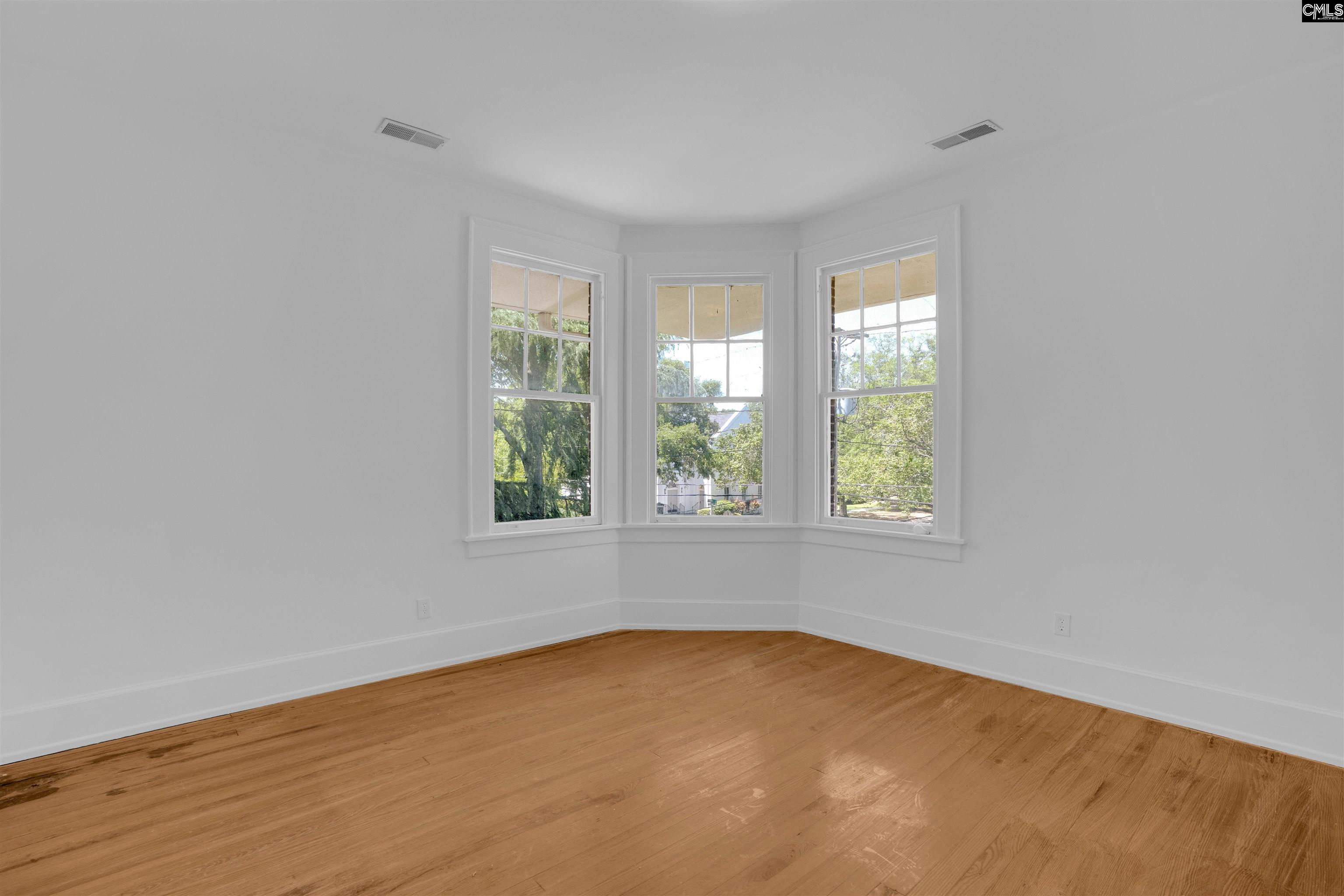 902 Maple Street Columbia, SC 29205