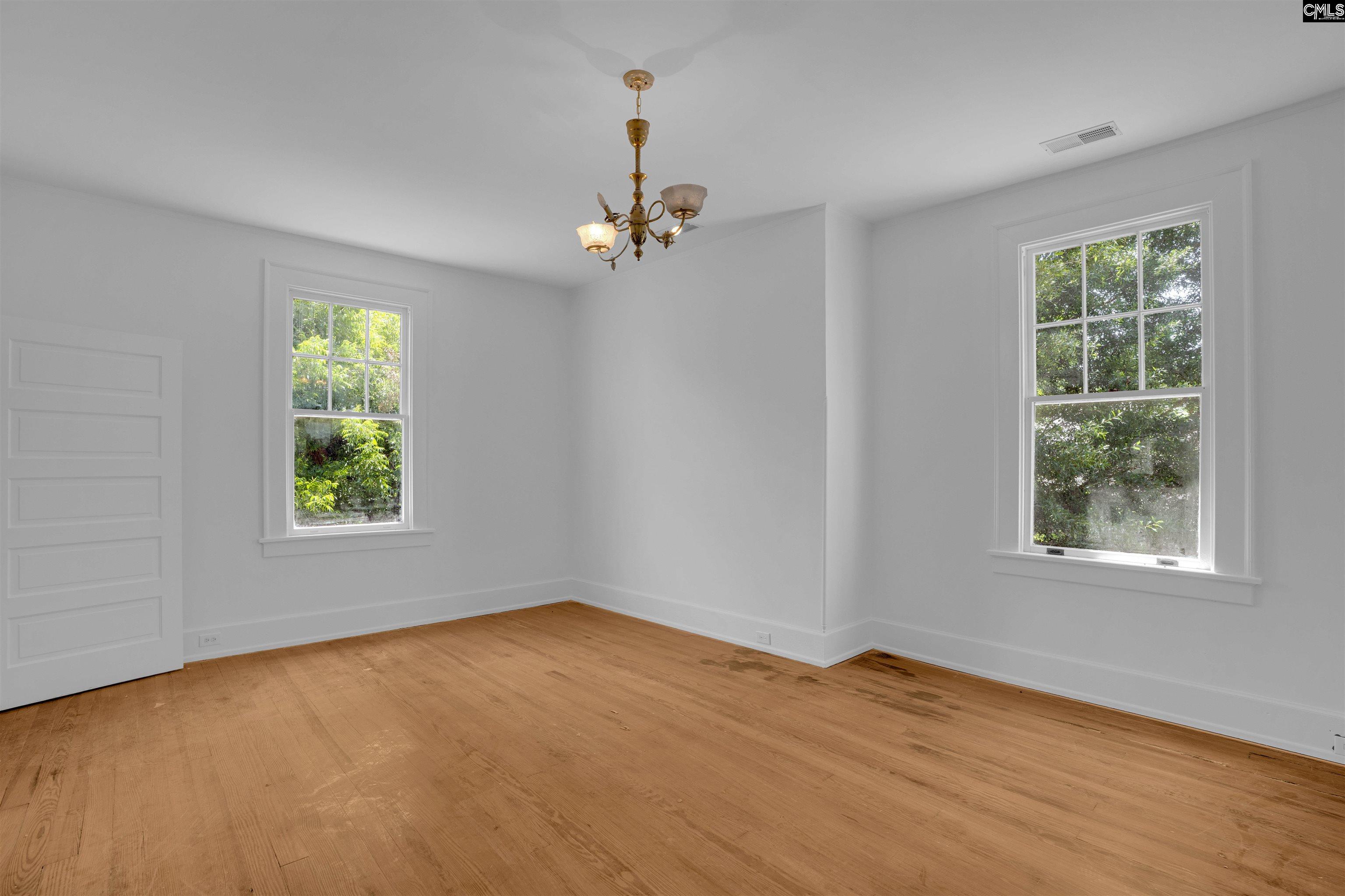 902 Maple Street Columbia, SC 29205