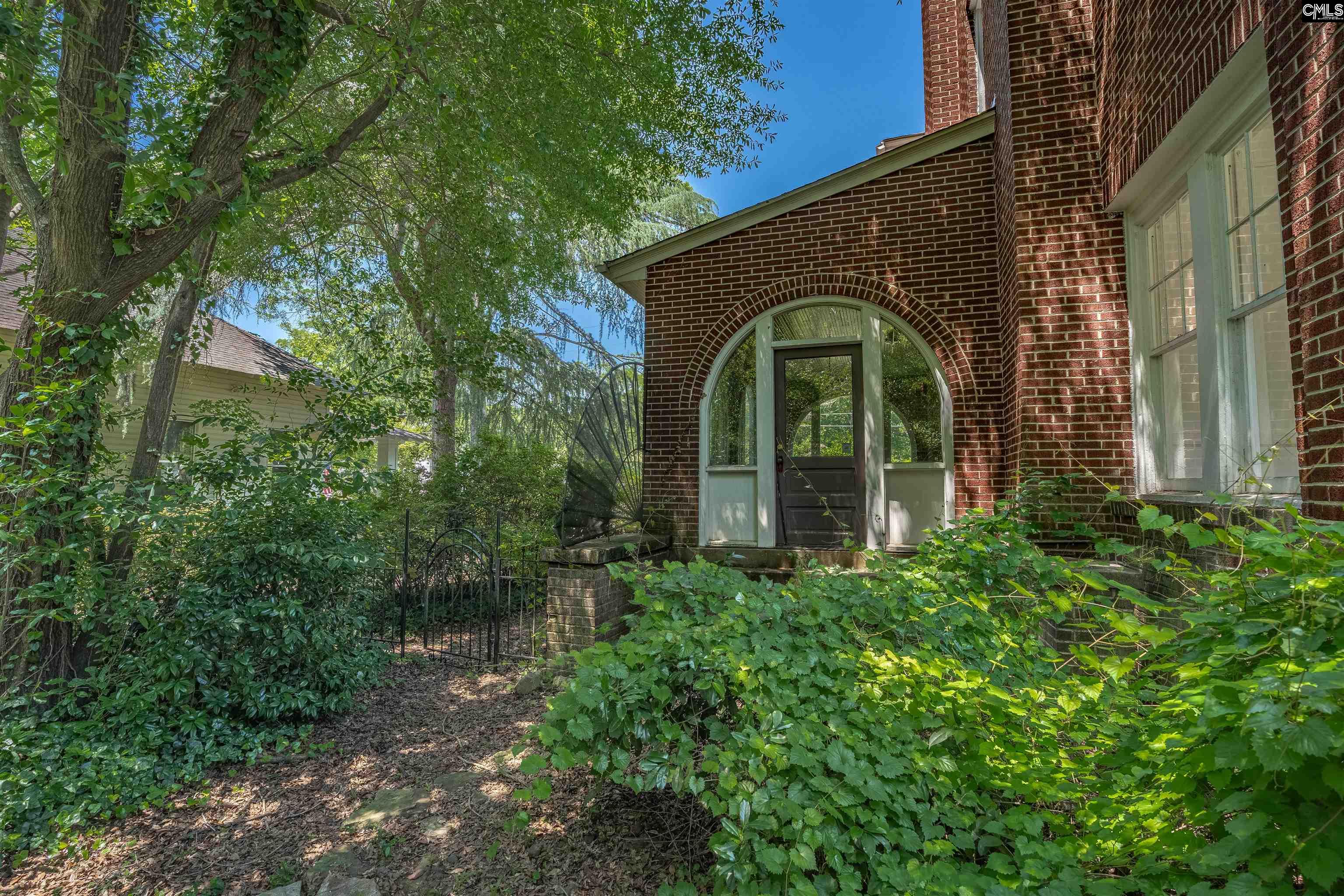 902 Maple Street Columbia, SC 29205