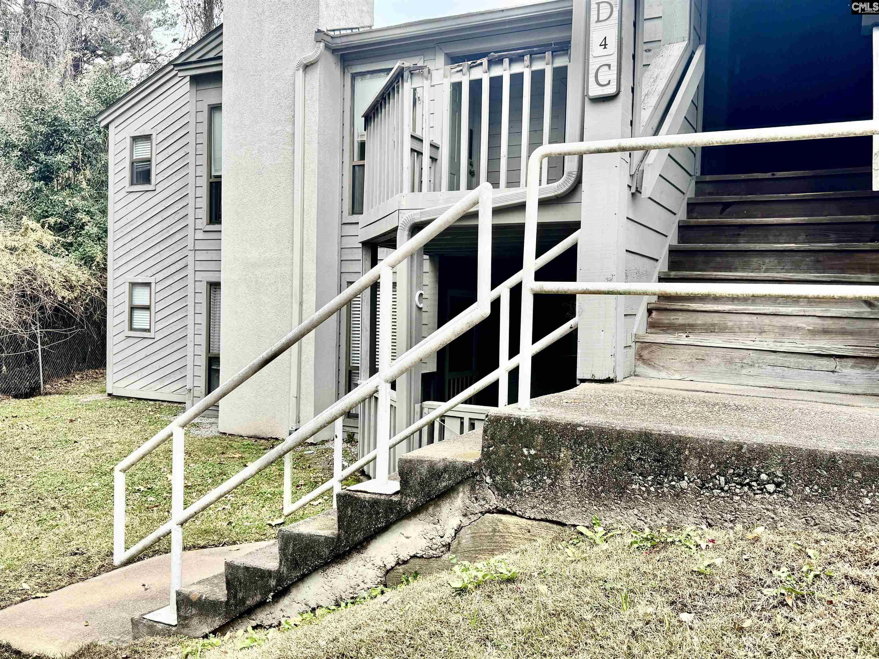 448 Deerwood Street Columbia, SC 29205