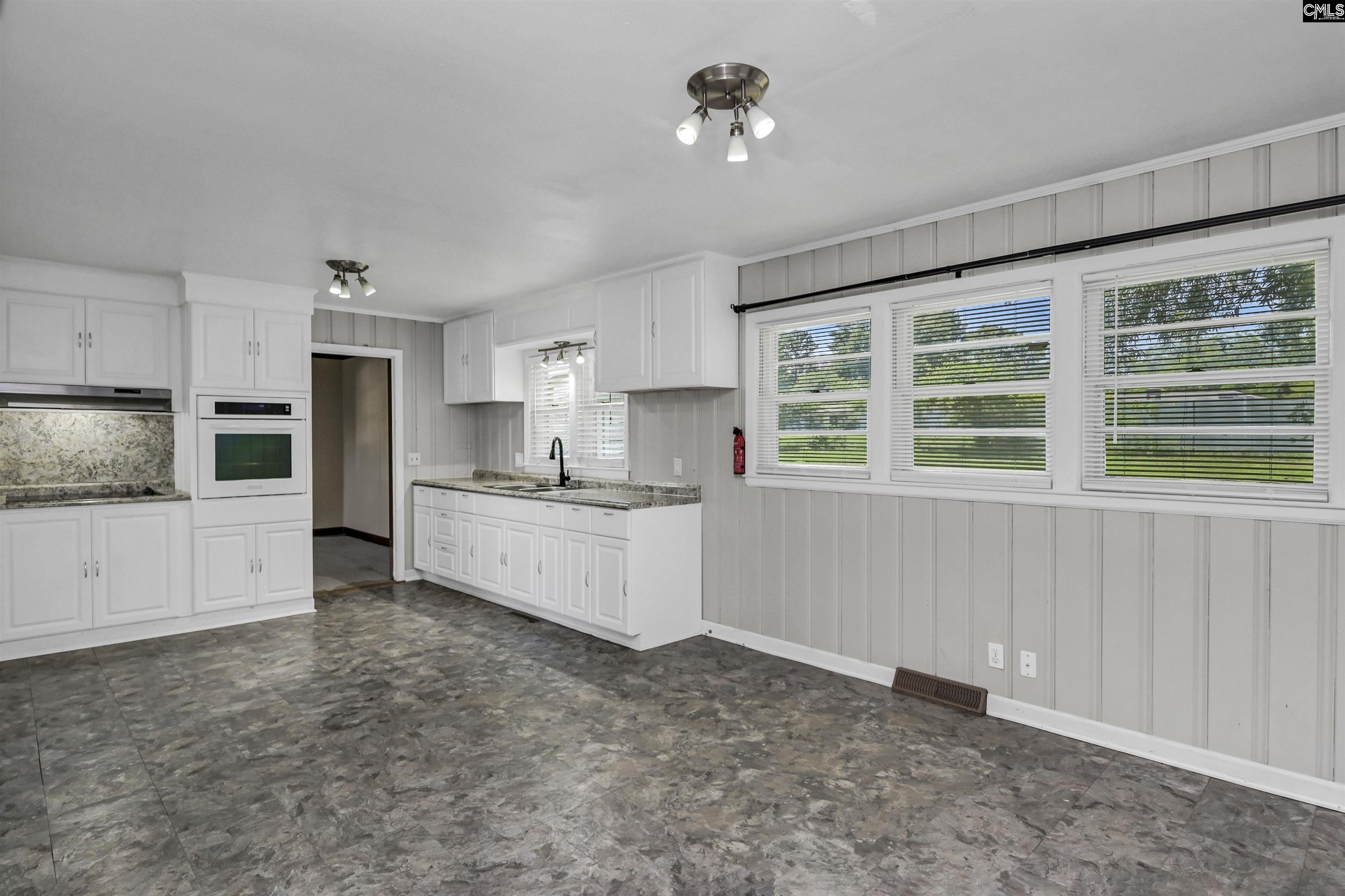 303 Nell Street Batesburg, SC 29006