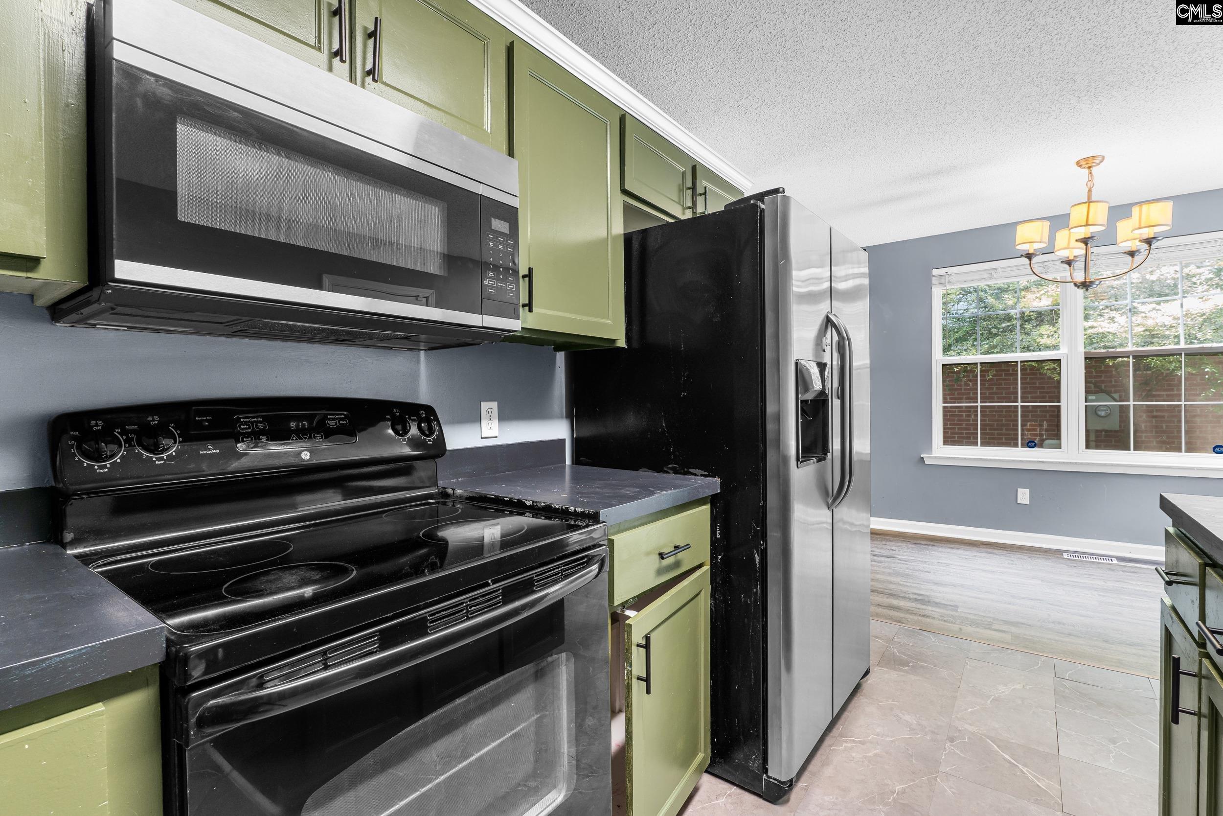 4223 Woodridge Drive Columbia, SC 29203