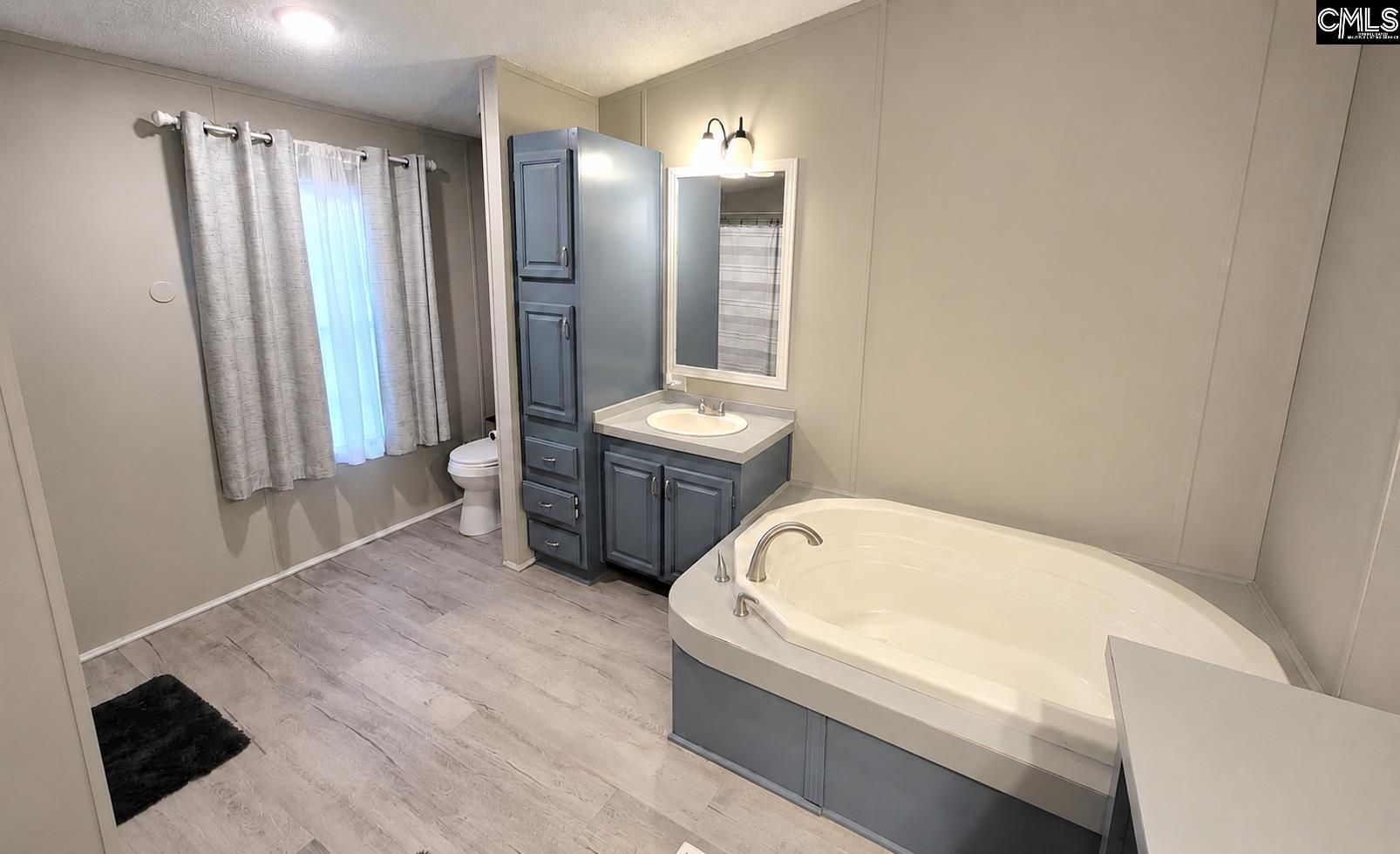 150 Crestwood Arch Lexington, SC 29073